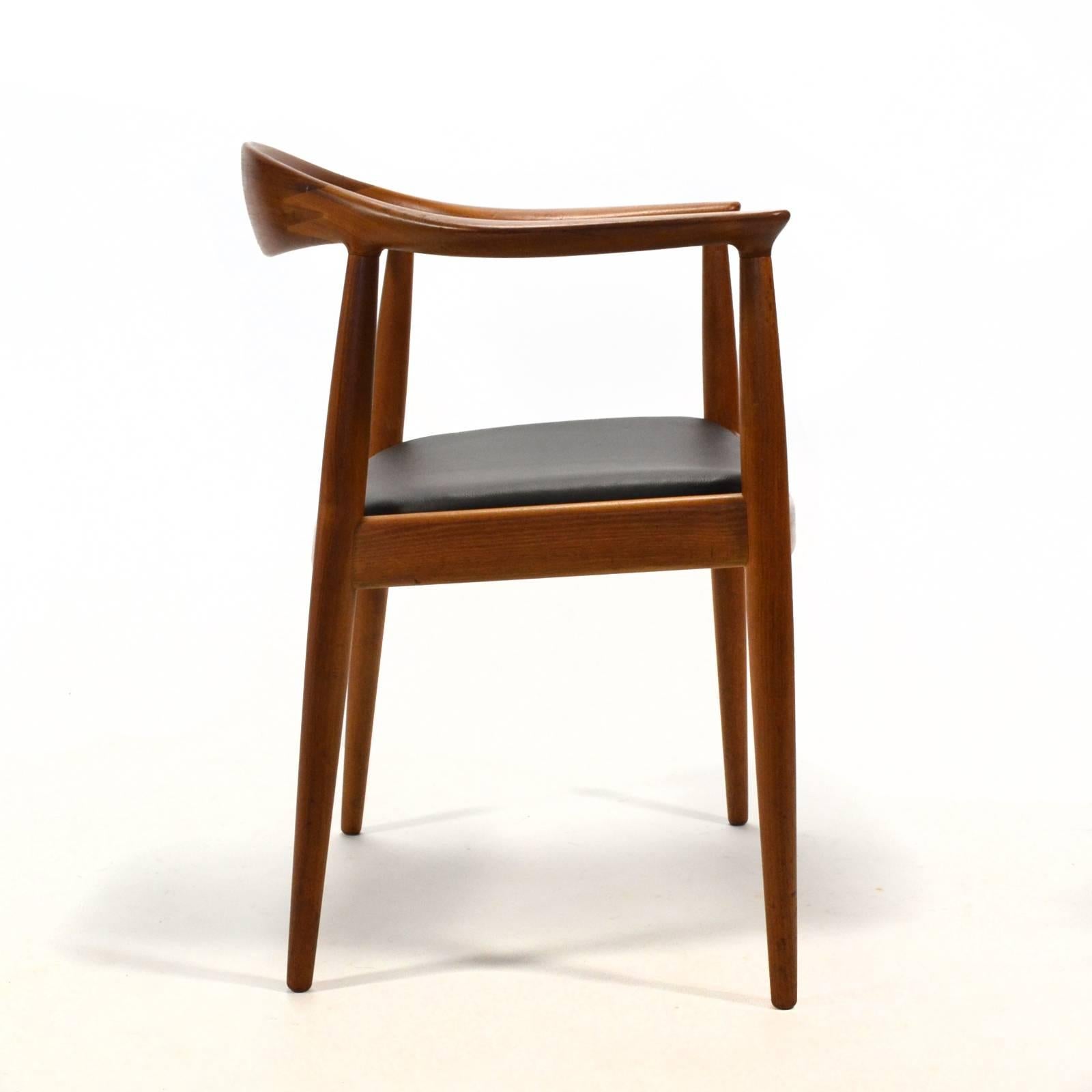 Scandinavian Modern Hans Wegner Round Chair/The Chair by Johannes Hansen