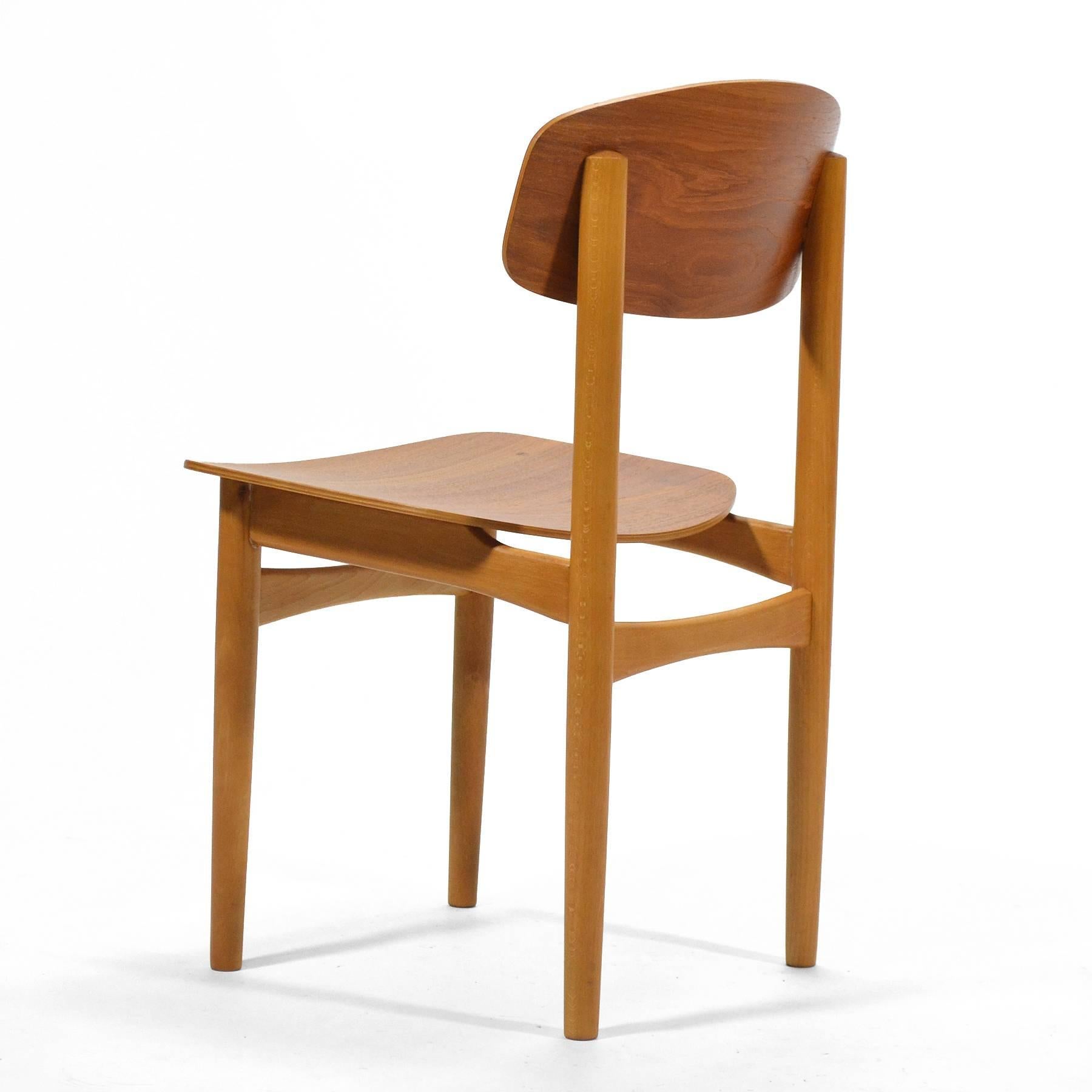 Scandinavian Modern Børge Mogensen Set of Model 122 Chairs by Søborg