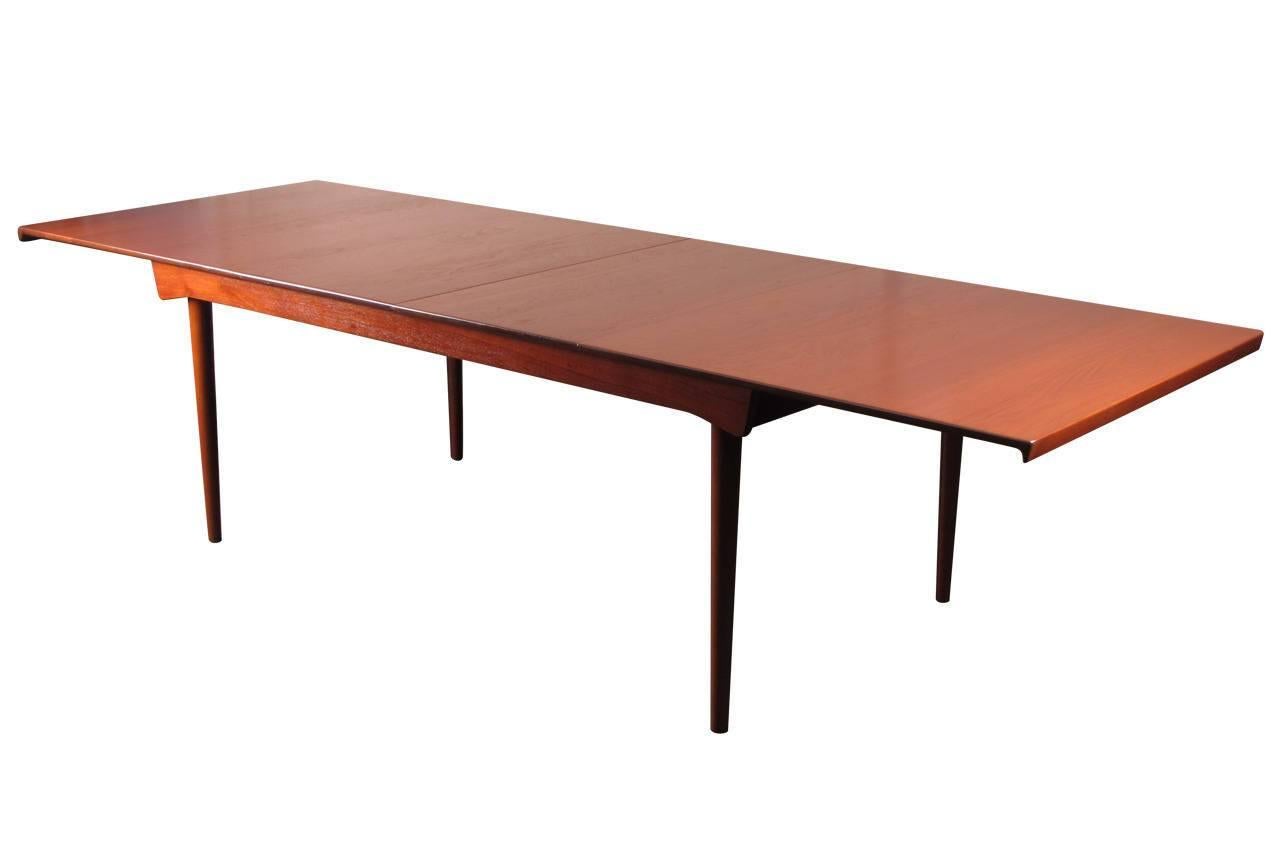 Scandinavian Modern Finn Juhl Model 540 Solid Teak Extension Table