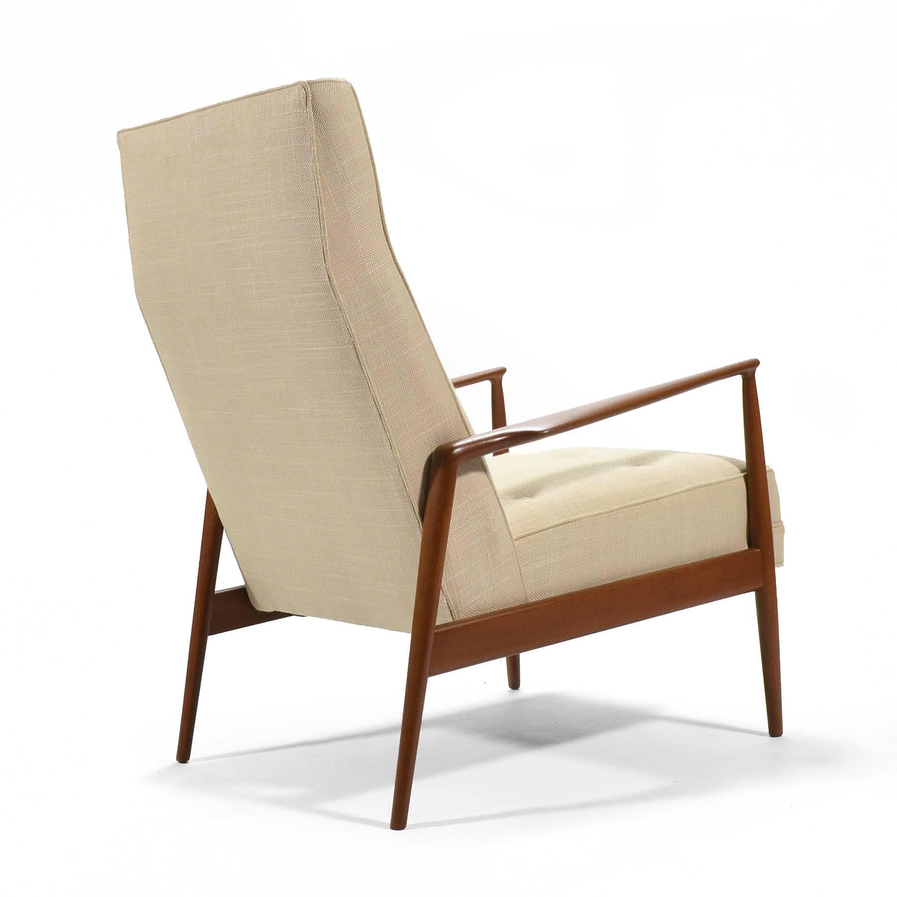 Ib Kofod-Larsen Highback Lounge Chair In Excellent Condition For Sale In Highland, IN