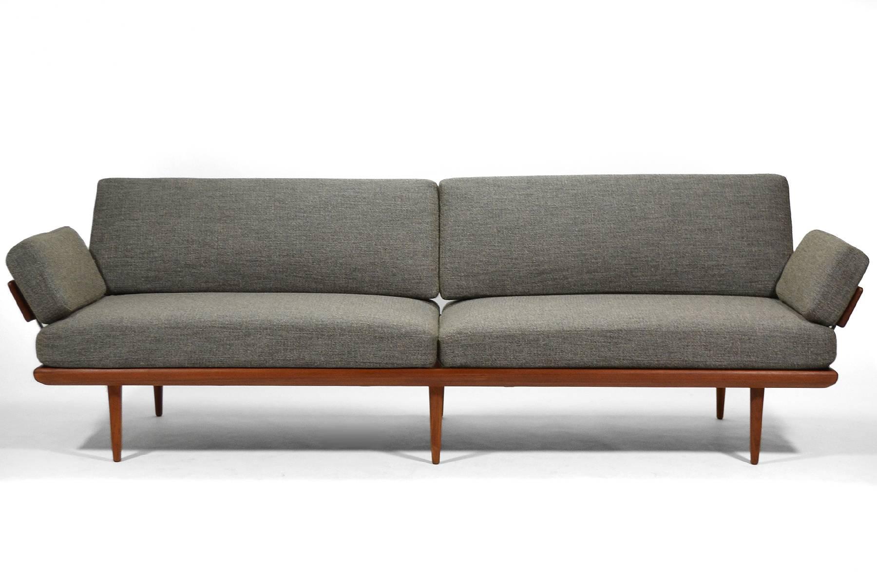 Übergroßes Minerva-Sofa von France & Son von Hvidt & Orla Mølgaard-Nielsen (Skandinavische Moderne) im Angebot