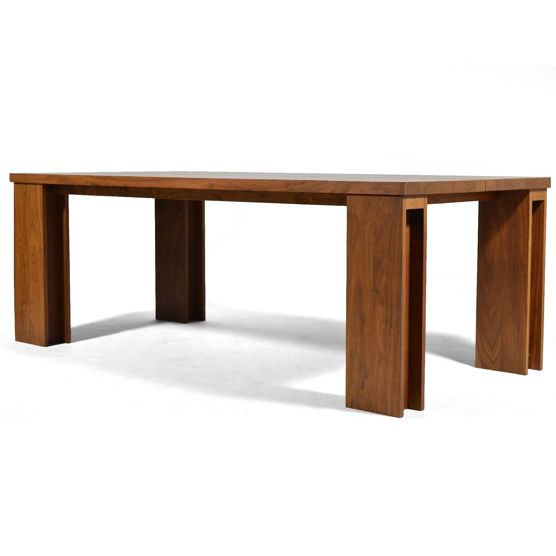 XXIe siècle et contemporain Table Longue De La Espada en Noyer Noir en vente