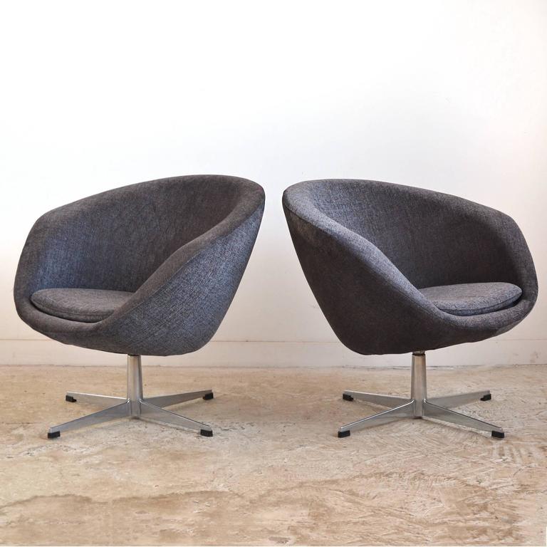 Swedish Pair of Swivel Lounge Chairs by Overman For Sale