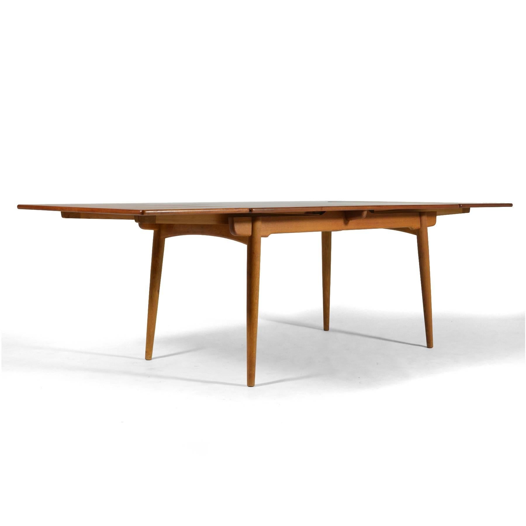 Oak Hans Wegner AT312 Draw-Leaf Dining Table by Andreas Tuck