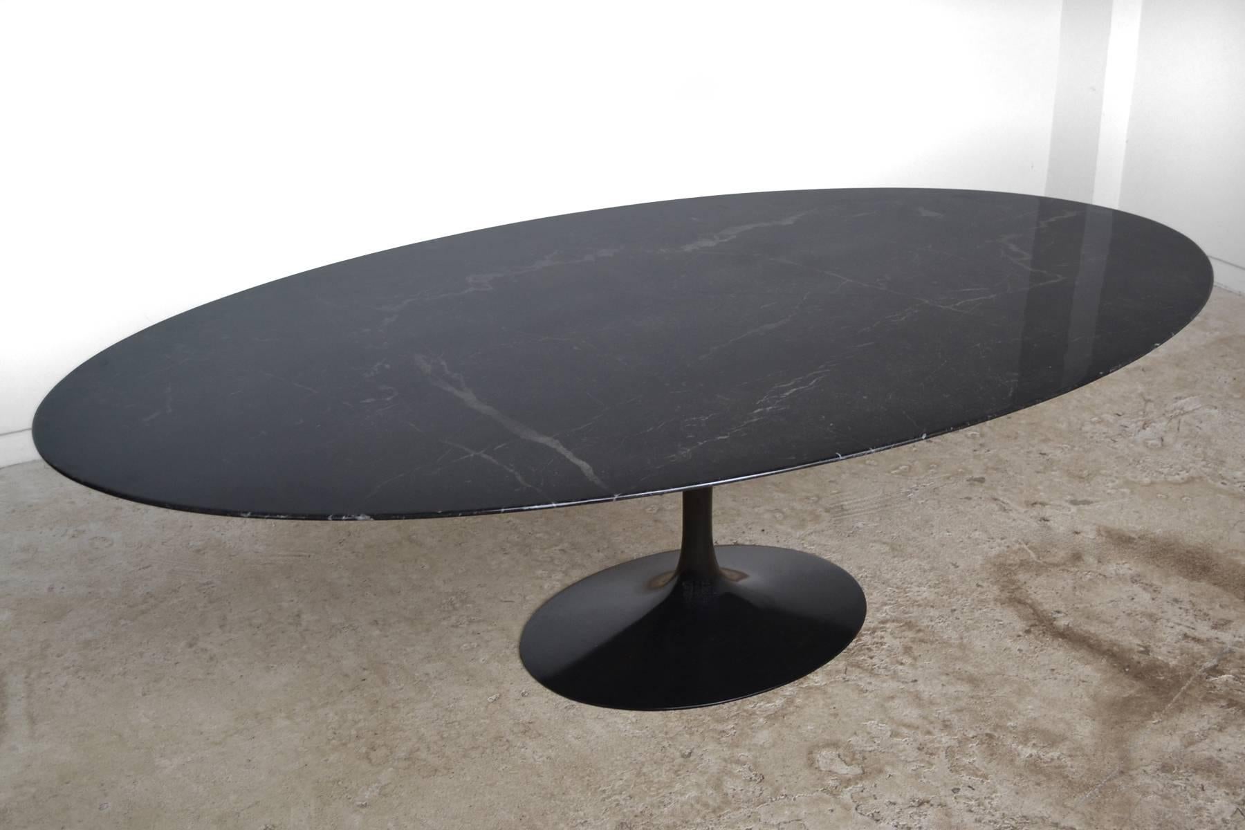 Mid-Century Modern Eero Saarinen Black Marble Tulip Table by Knoll
