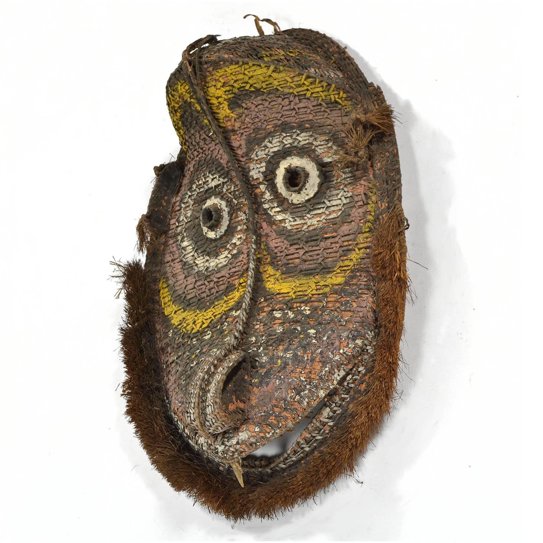 Papouan-néo-guinéen Grand masque en forme de panier en zibeline de Papouasie-Nouvelle-Guinée en vente