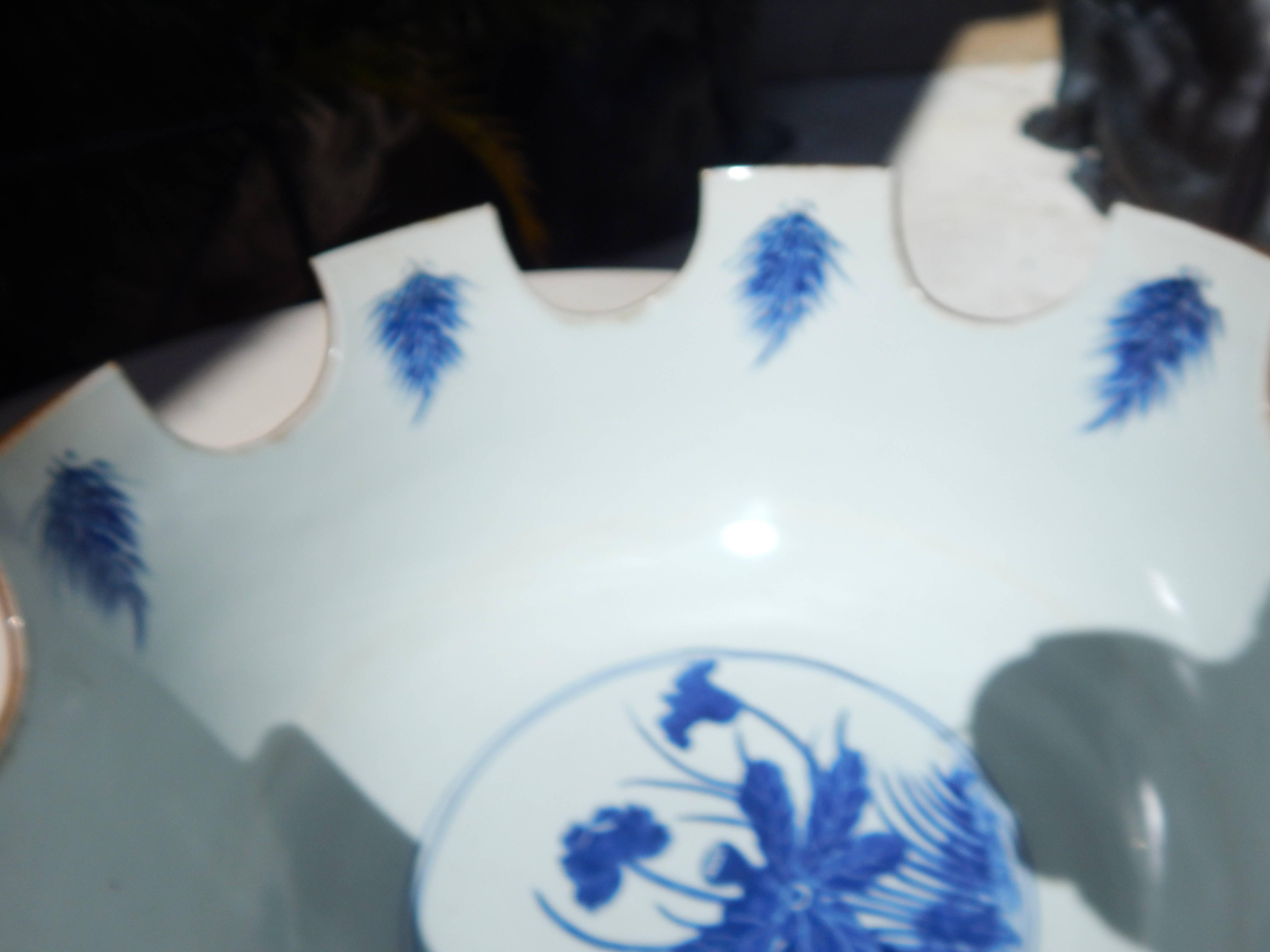 Decorative blue and white monteith bowl , Chinese Export.
