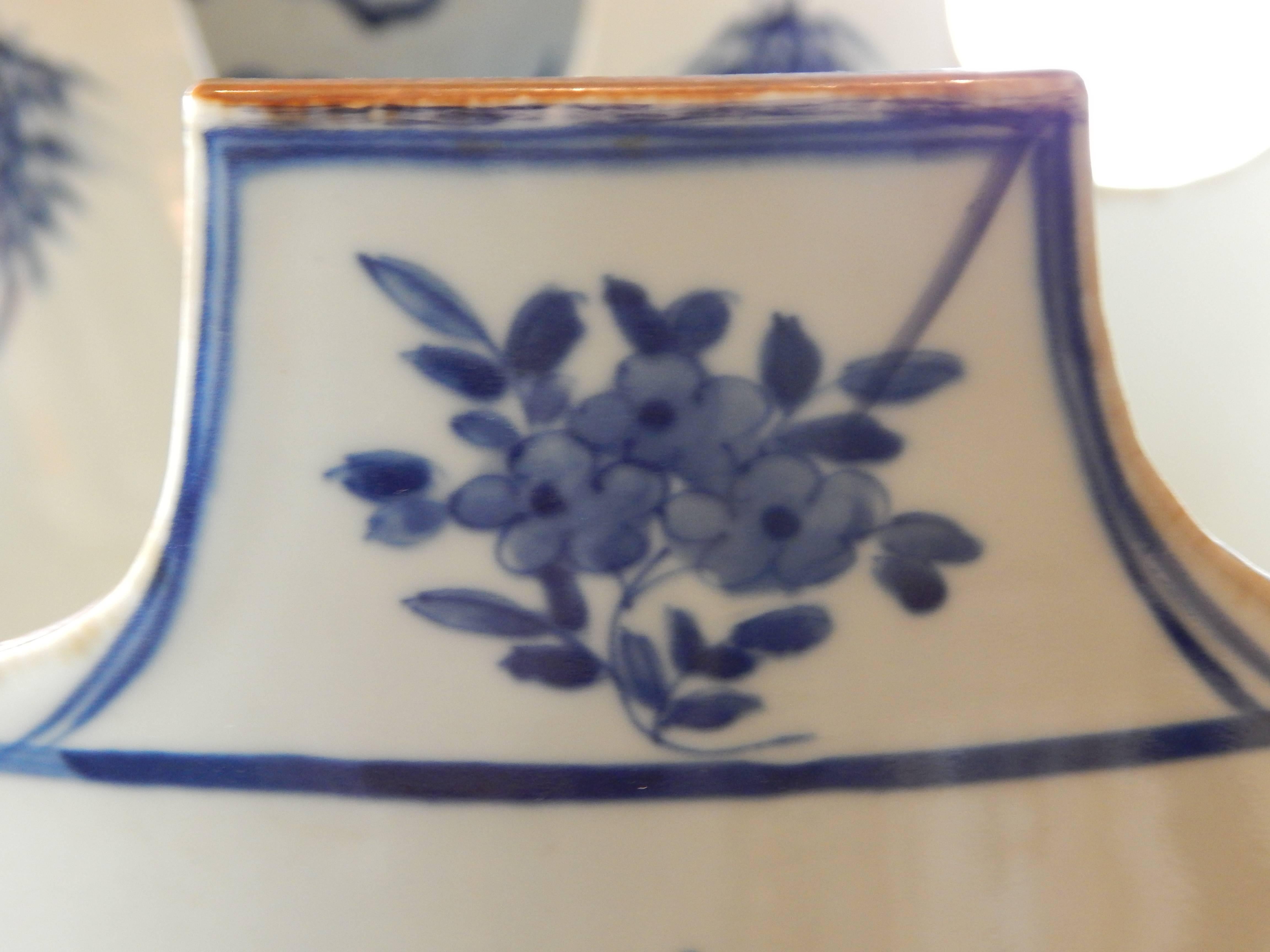  Blue and White Chinese Export Monteith Bowl  1