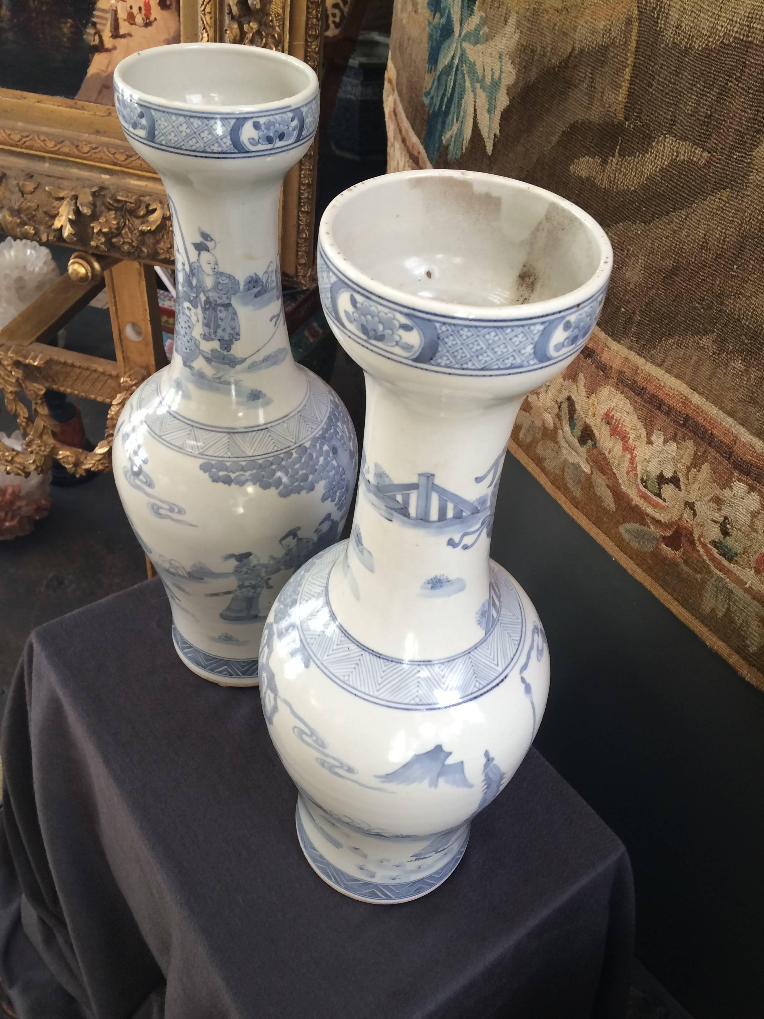 Porcelain Unusual Pair of Chinese Export Blue and White Vases For Sale
