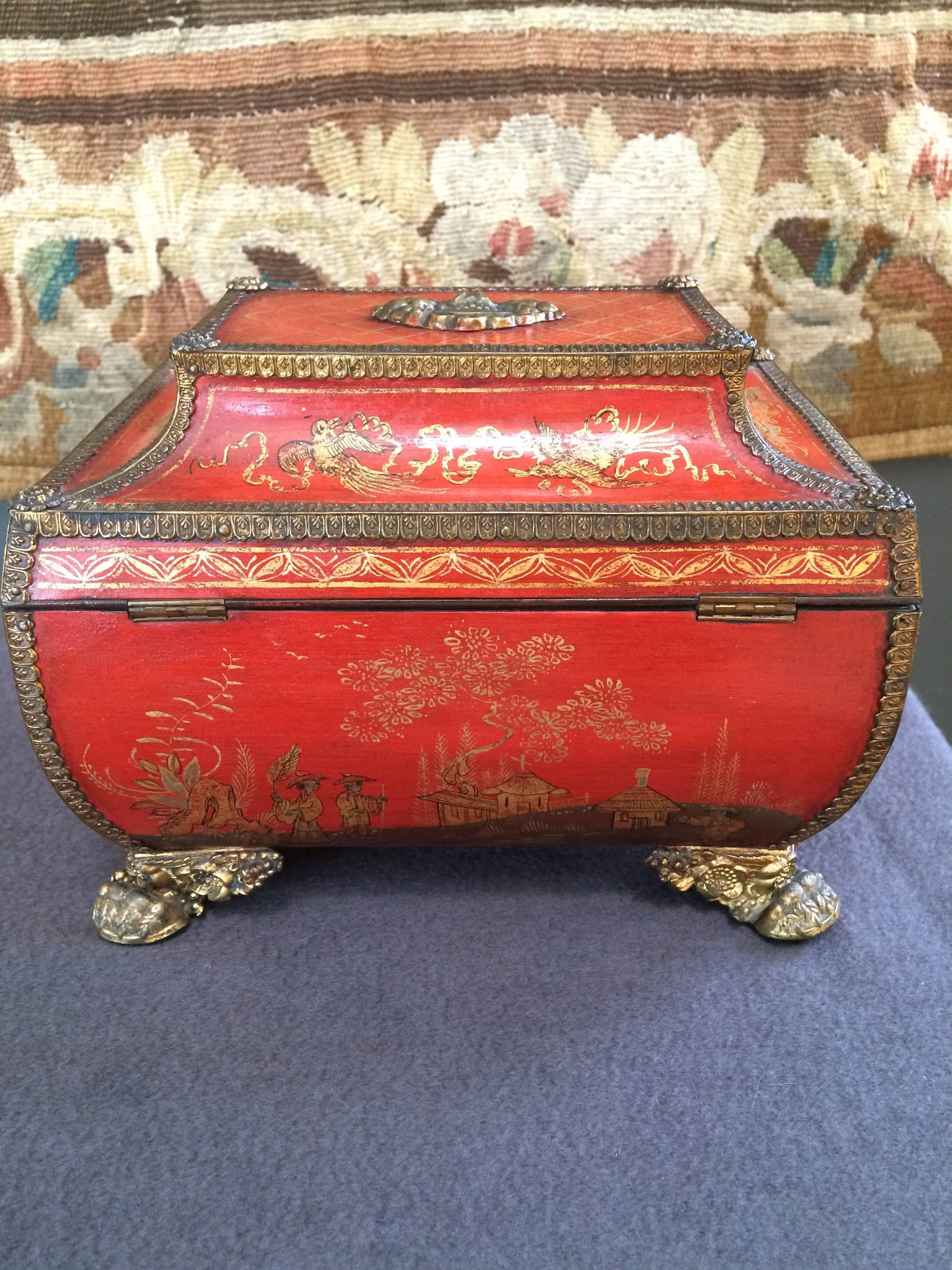 Charming Small Red Lacquered Chinoiserie Sewing Box, 19th Century For Sale 1