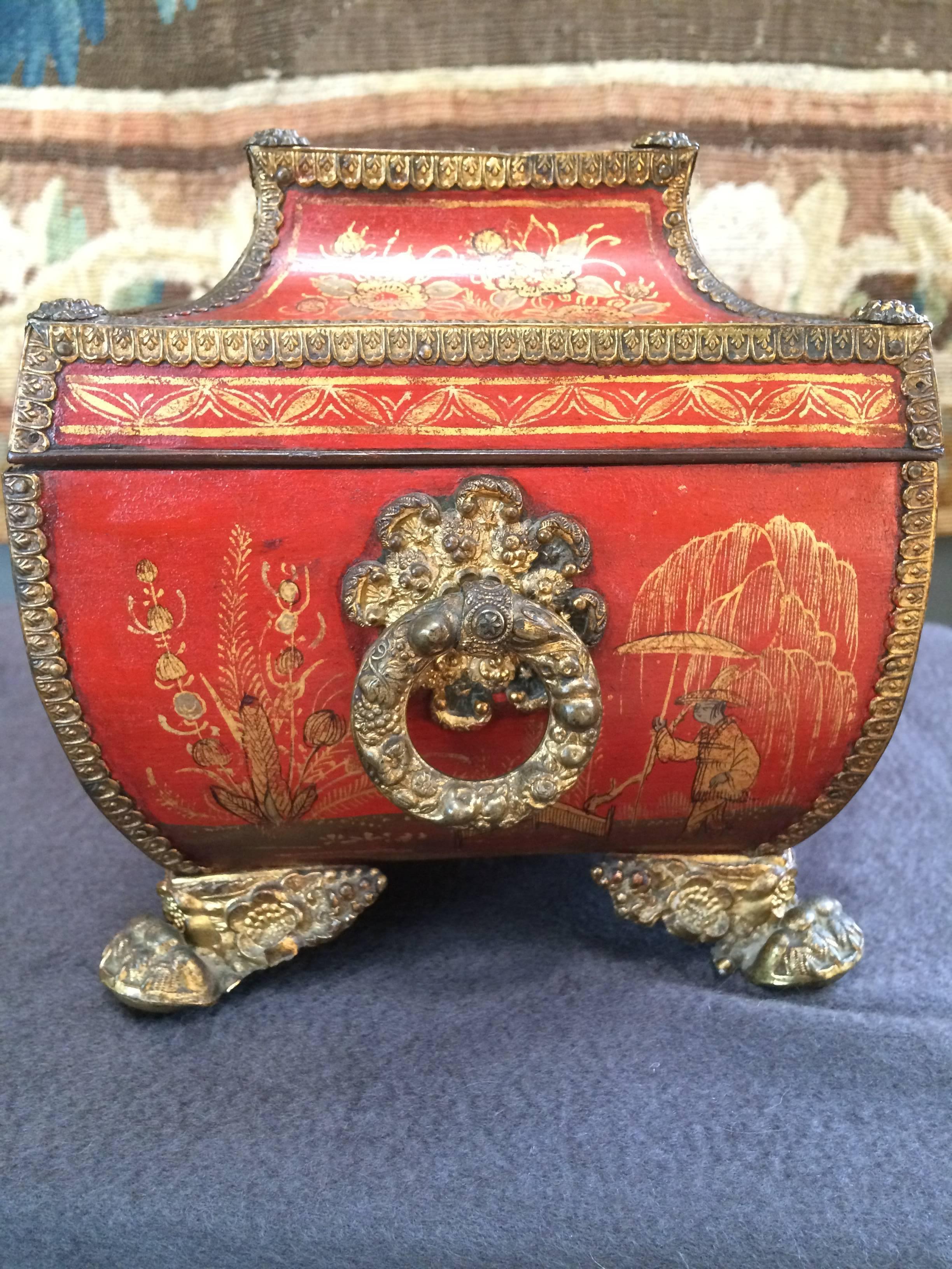 Charming Small Red Lacquered Chinoiserie Sewing Box, 19th Century For Sale 2