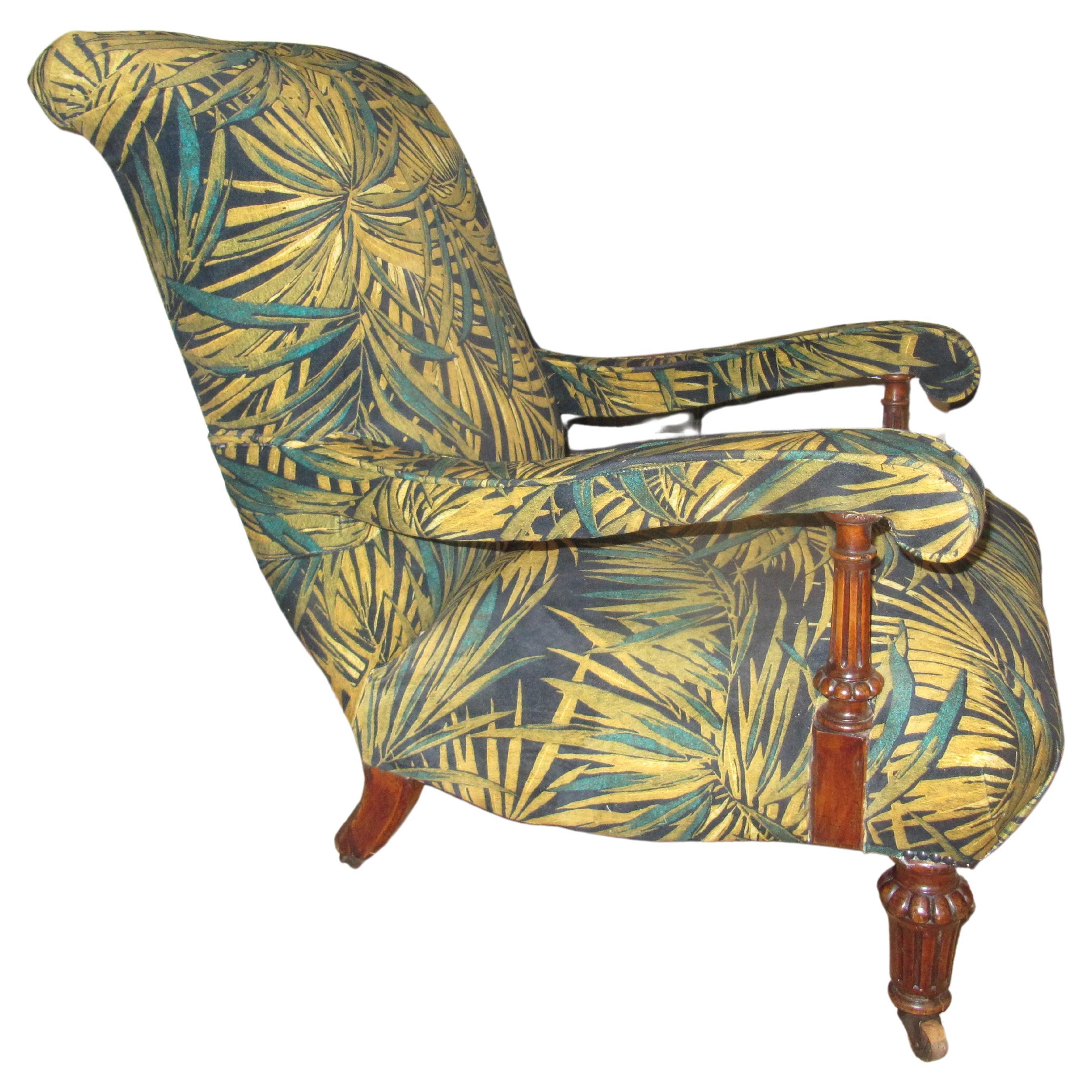 Étonnante chaise à accoudoir ouverte Gillow estampillée en vente