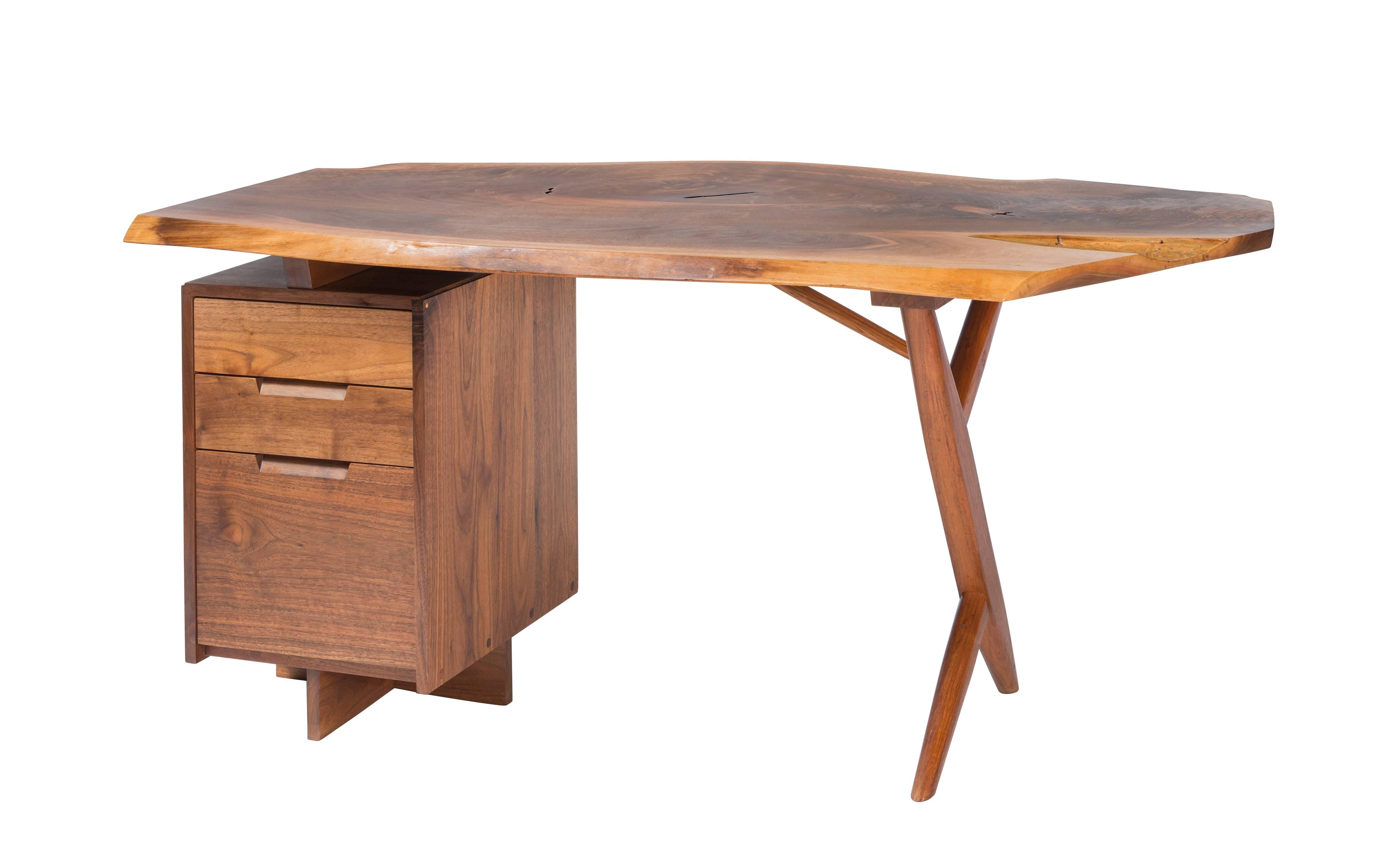 George Nakashima Walnut Cross-Legged Desk, 1975 1