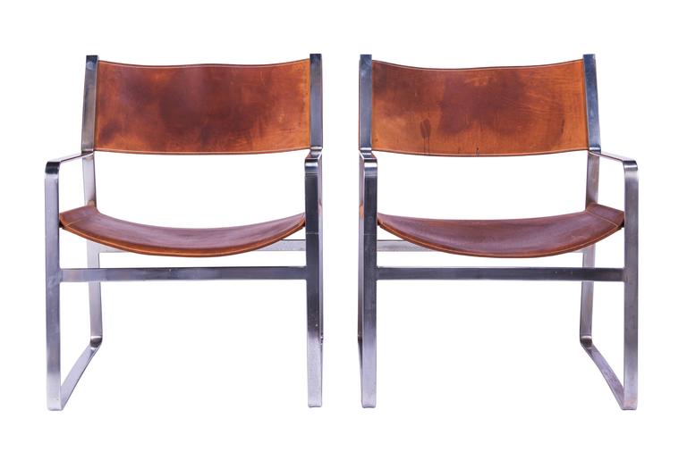 Pair of Hans Wegner Lounge Chairs for Johannes Hansen In Excellent Condition For Sale In Pawtucket, RI