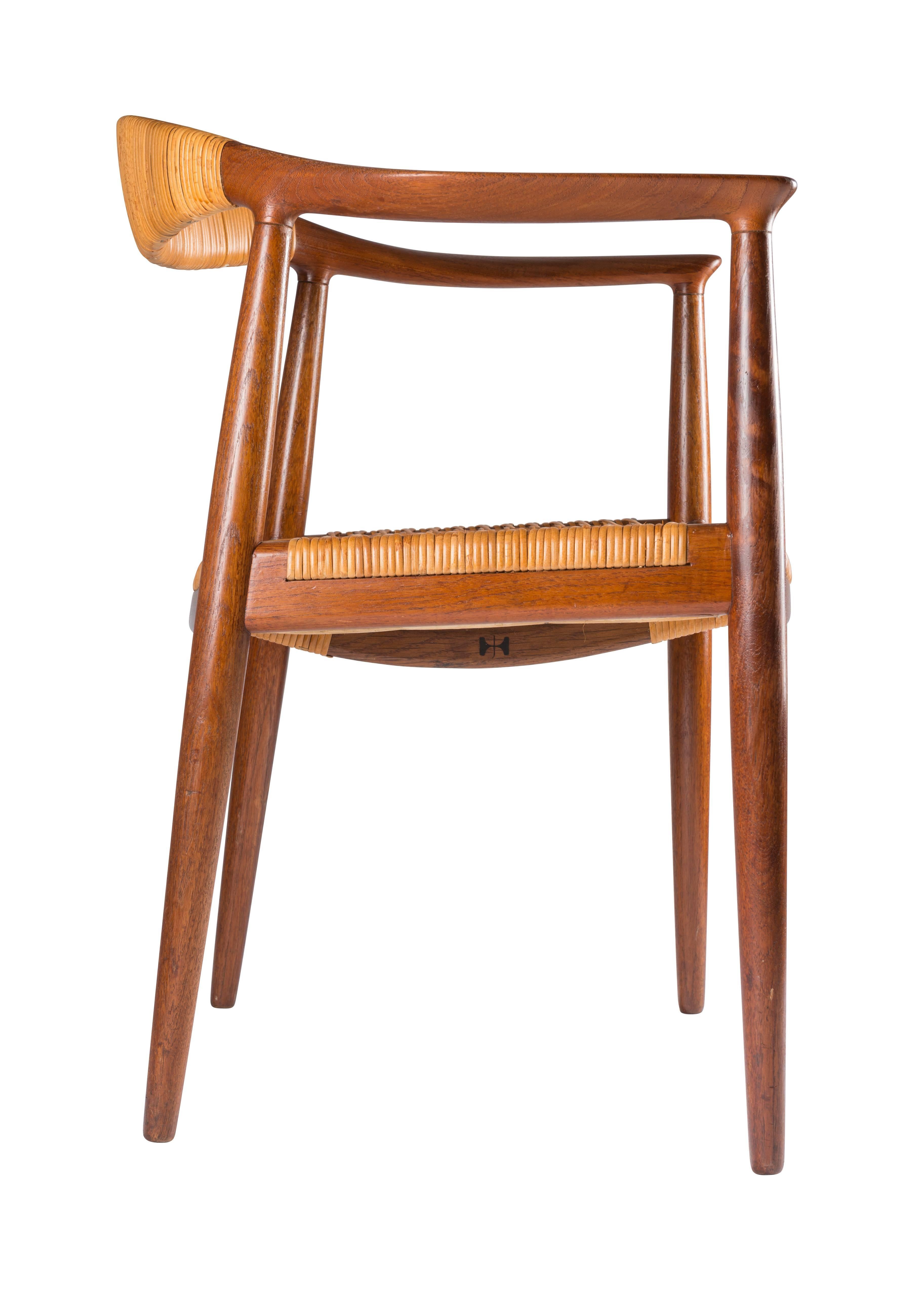 Scandinavian Modern 12 Hans Wegner Teak and Cane Classic Chairs for Johannes Hansen