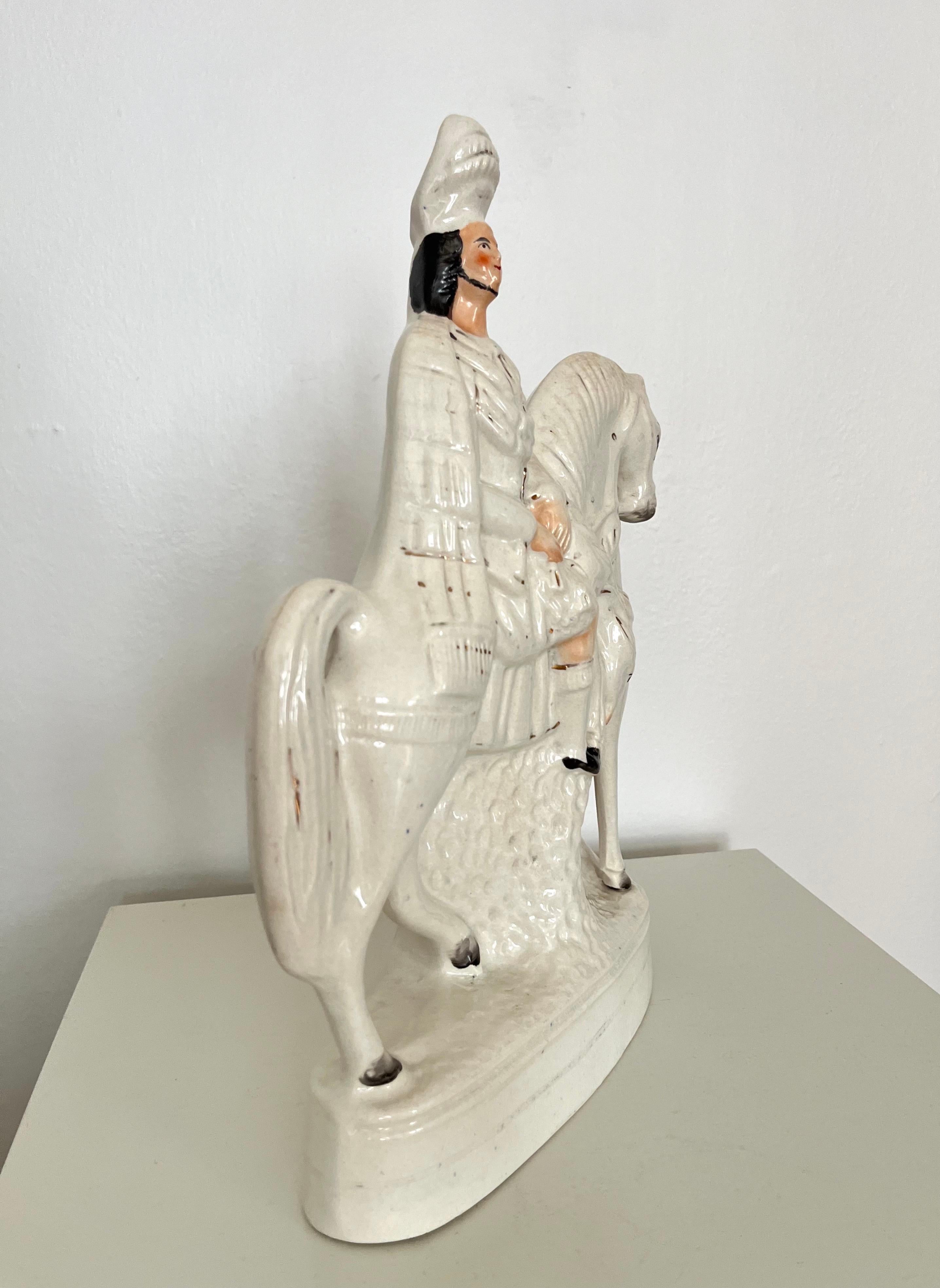Smaltato Figura di cavallo e cavaliere dello Staffordshire, Inghilterra, 1850 ca. in vendita