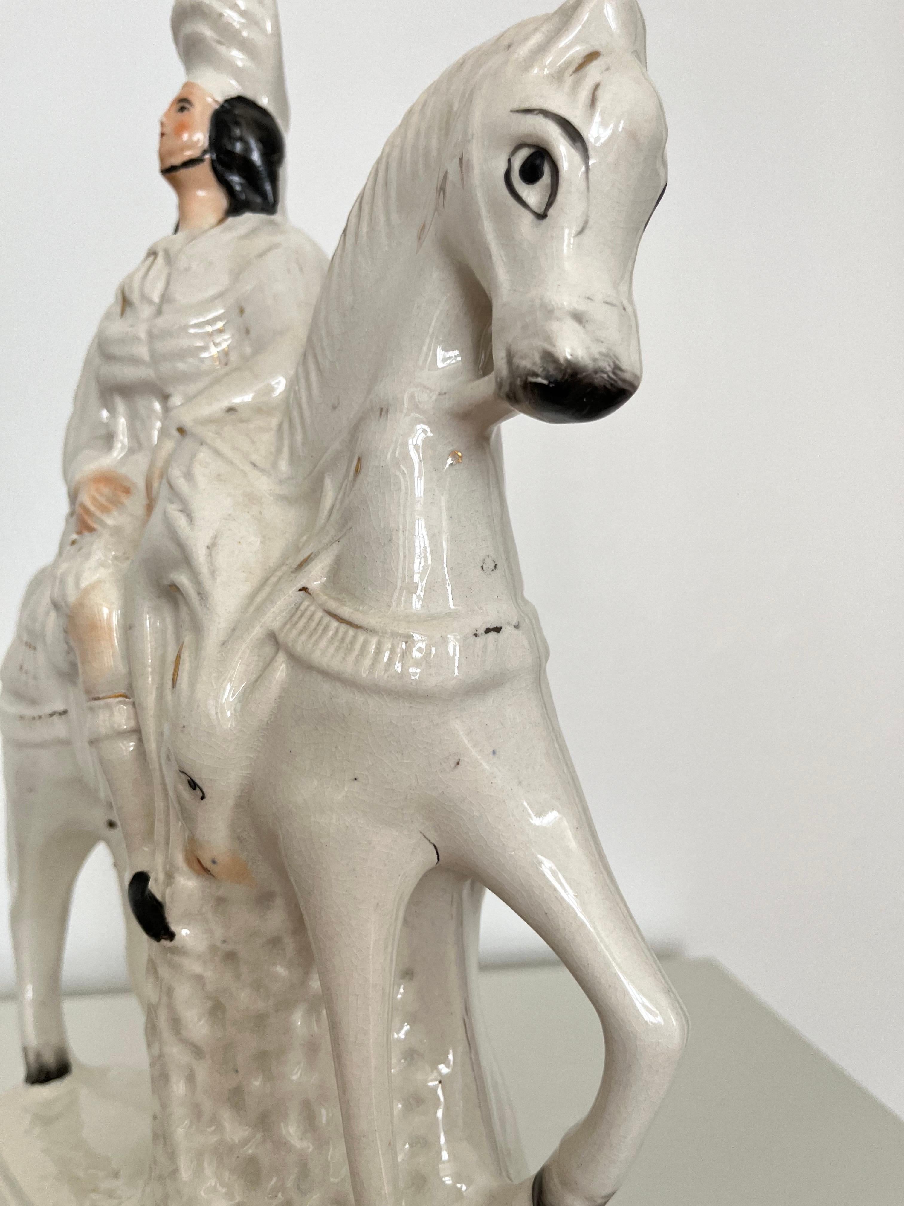 Figura di cavallo e cavaliere dello Staffordshire, Inghilterra, 1850 ca. in vendita 1