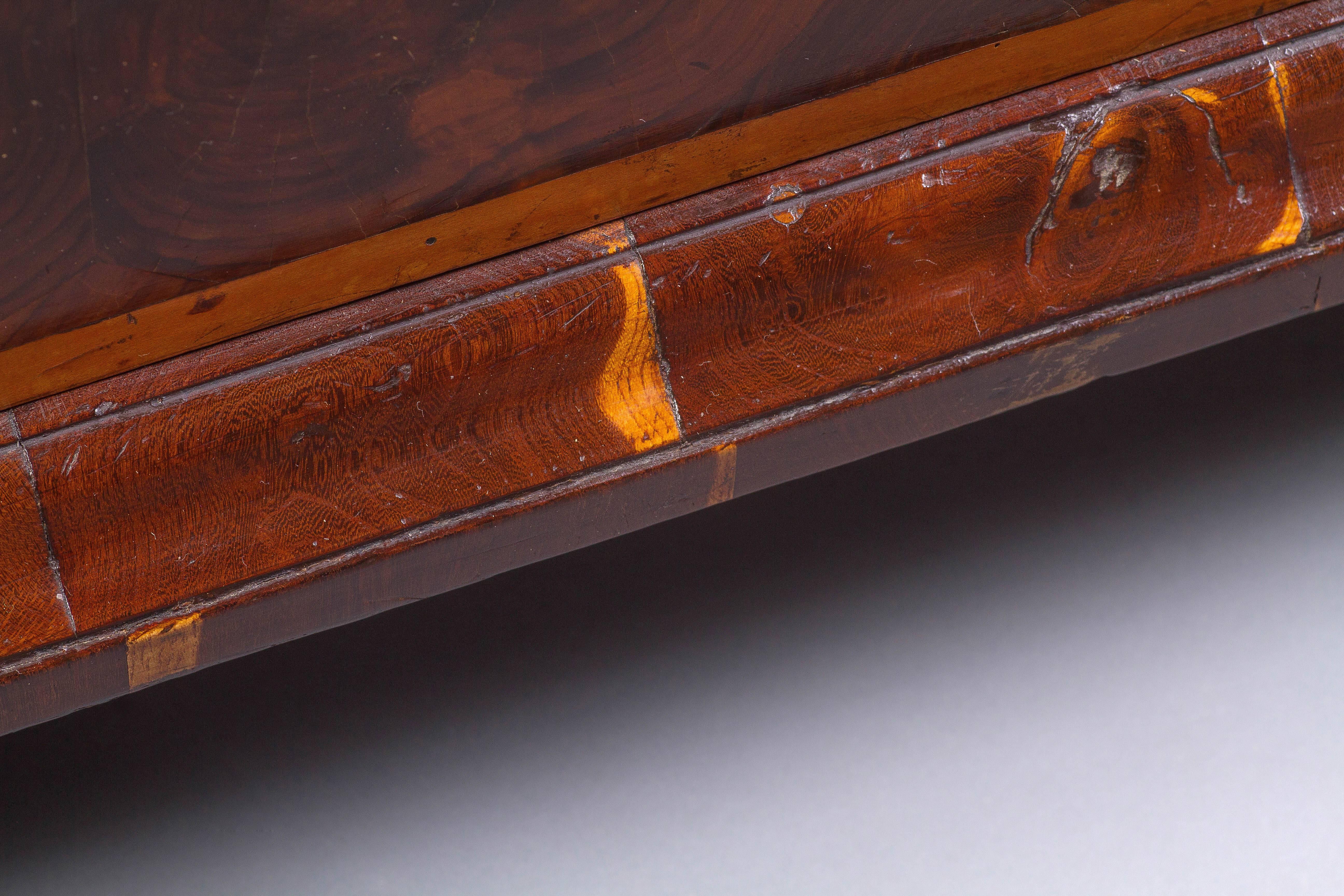 Marquetry Visually Striking Charles II Oyster Veneer and Line Inlay Chest of Drawers For Sale