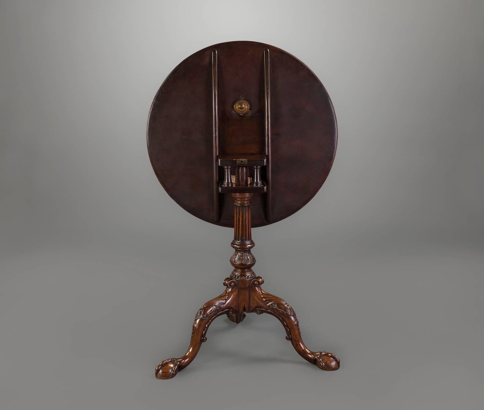 English Fine George II Mahogany Tripod Table For Sale
