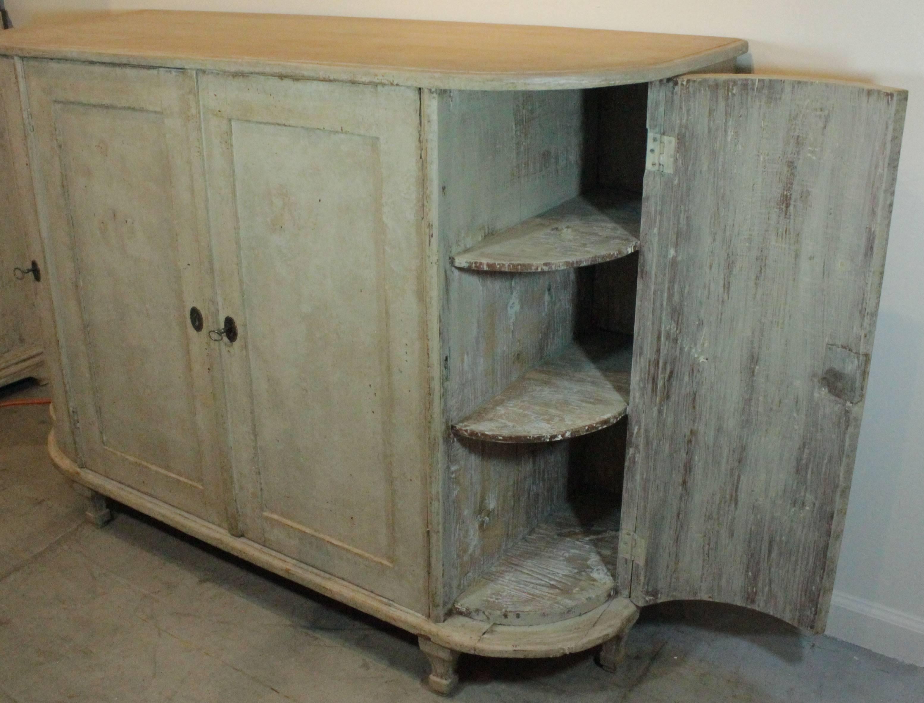 Antique Swedish Sideboard with Curved Sides, Early 19th Century 2