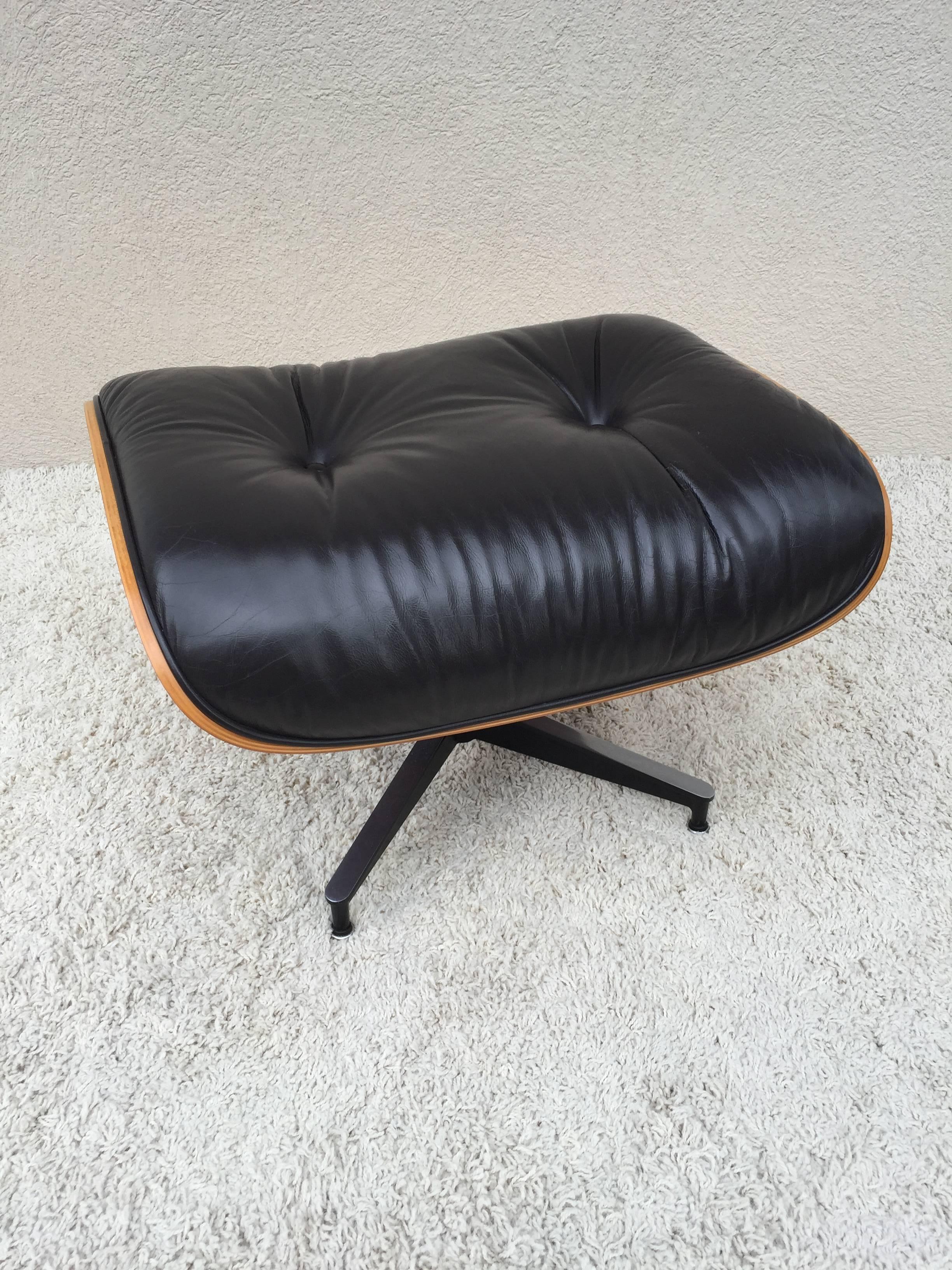 American Charles Eames Lounge Chair and Ottoman for Herman Miller