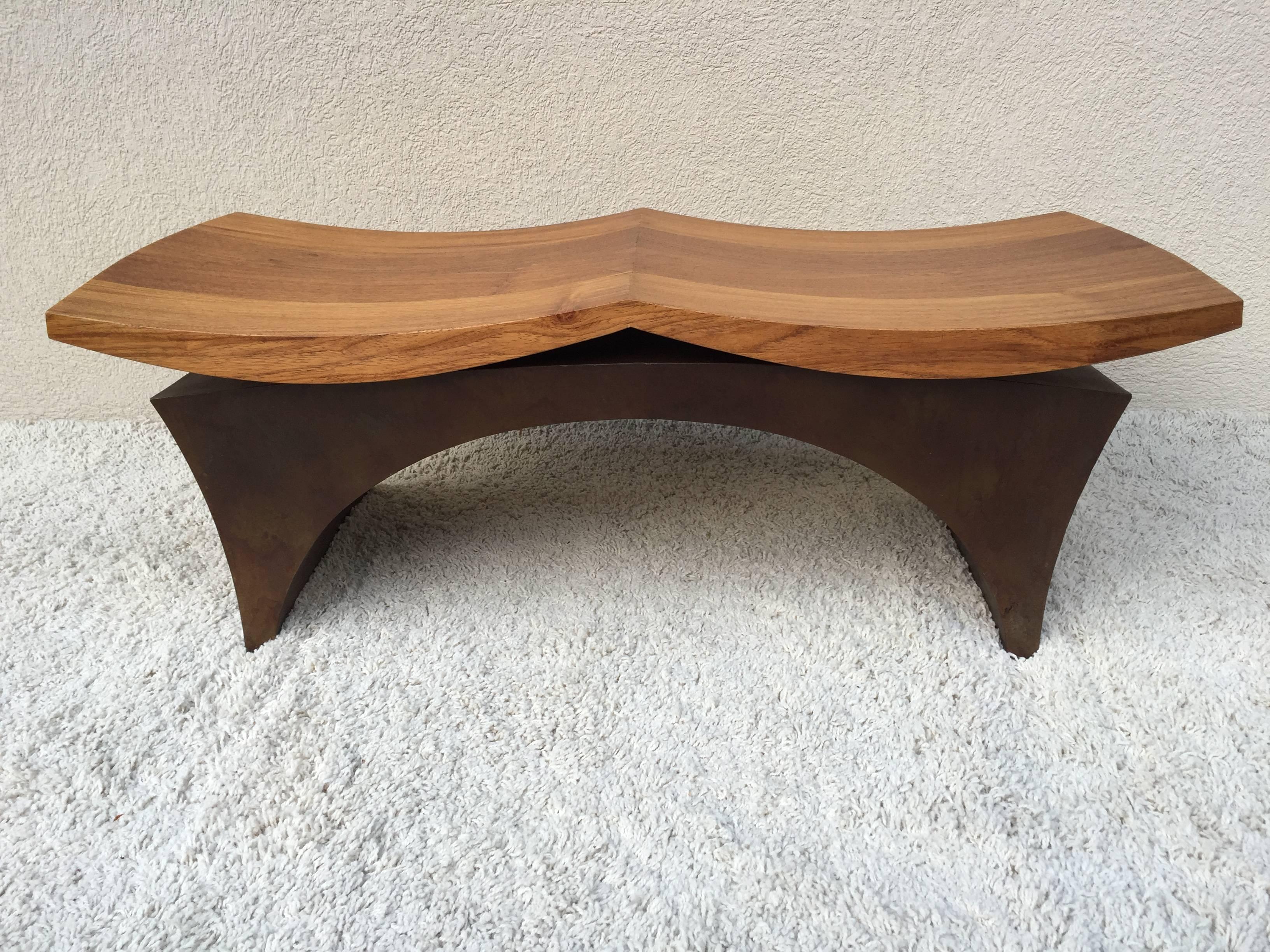 Chris Martin Winged Bench In Excellent Condition In Westport, CT
