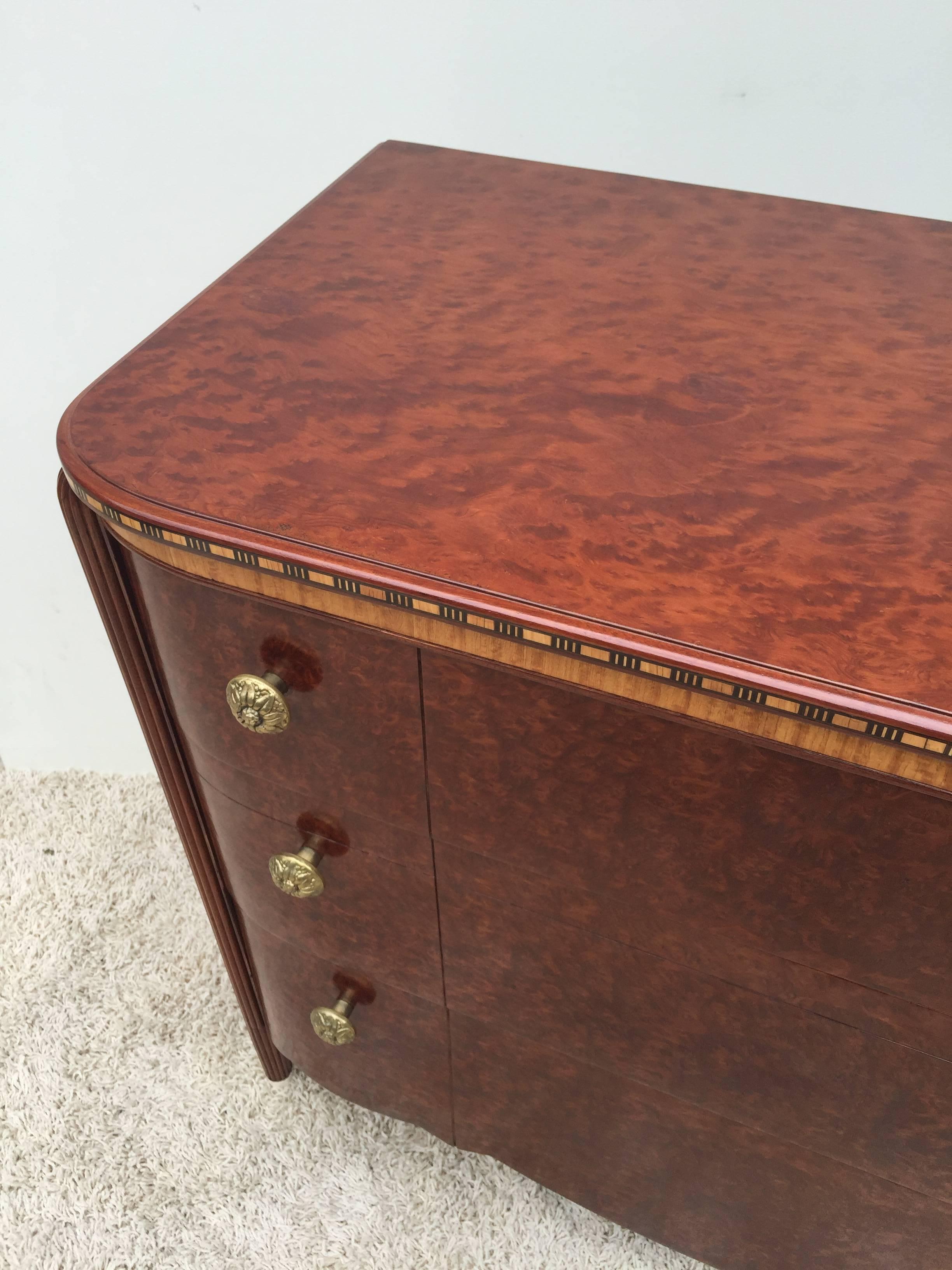 Art Deco French Burled Inlaid Dresser or Bureau In Excellent Condition For Sale In Westport, CT