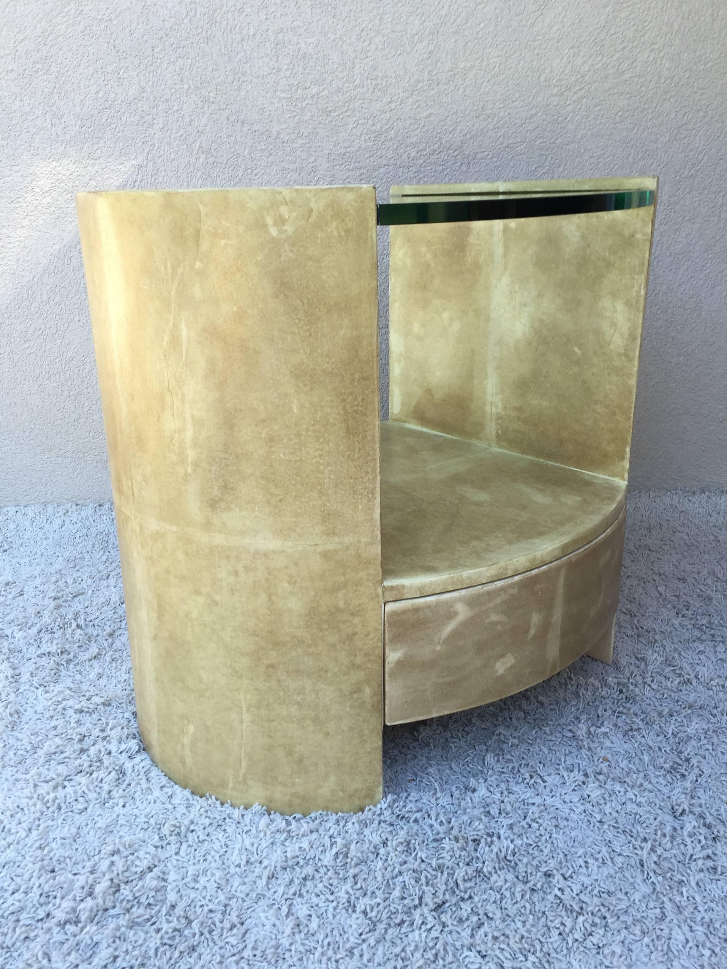 Pair of Ron Seff Goatskin Parchment Glass Side Tables /Nightstands Tables In Excellent Condition For Sale In Westport, CT