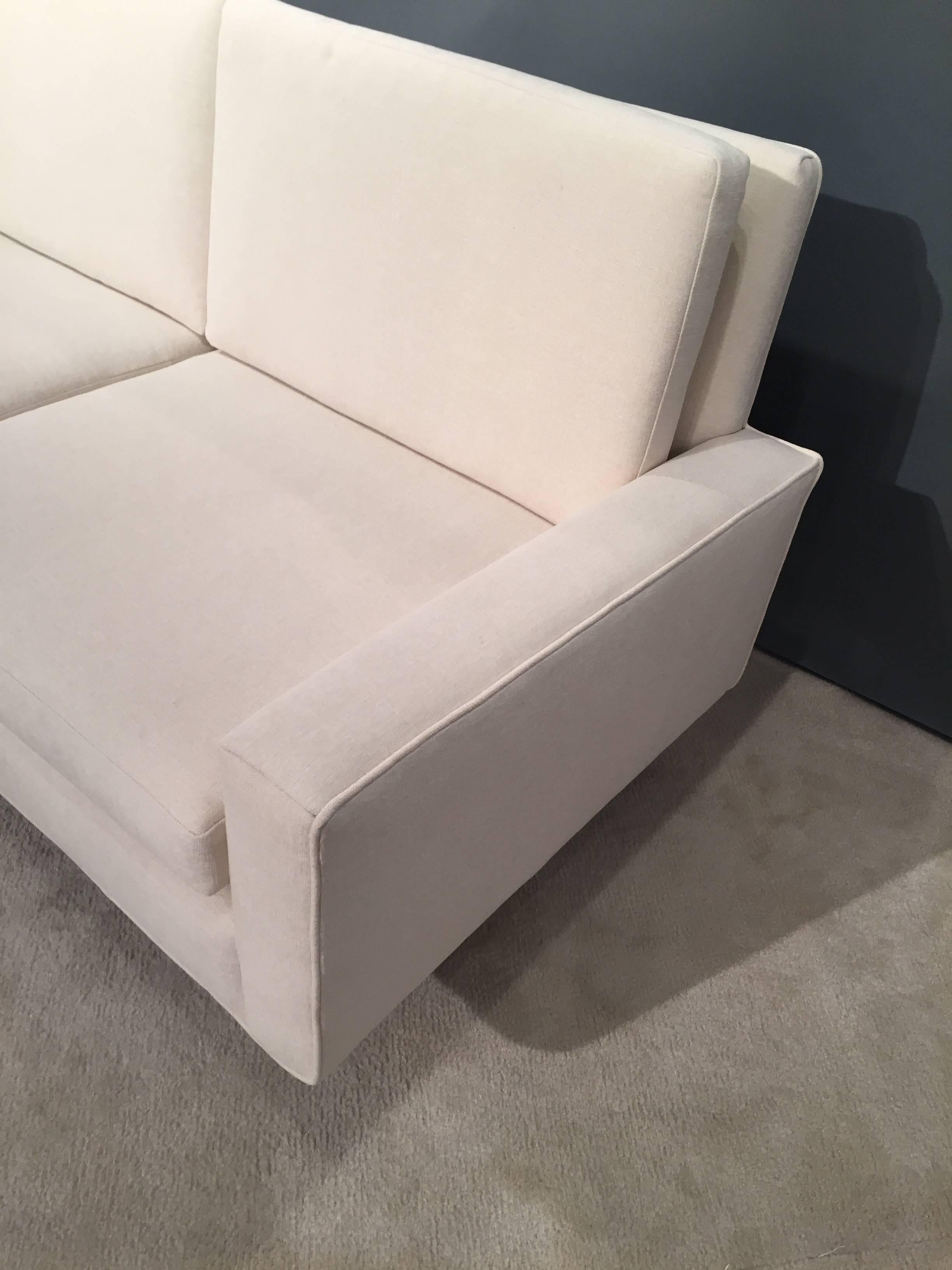 Florence Knoll Early Sofa In Excellent Condition In Westport, CT