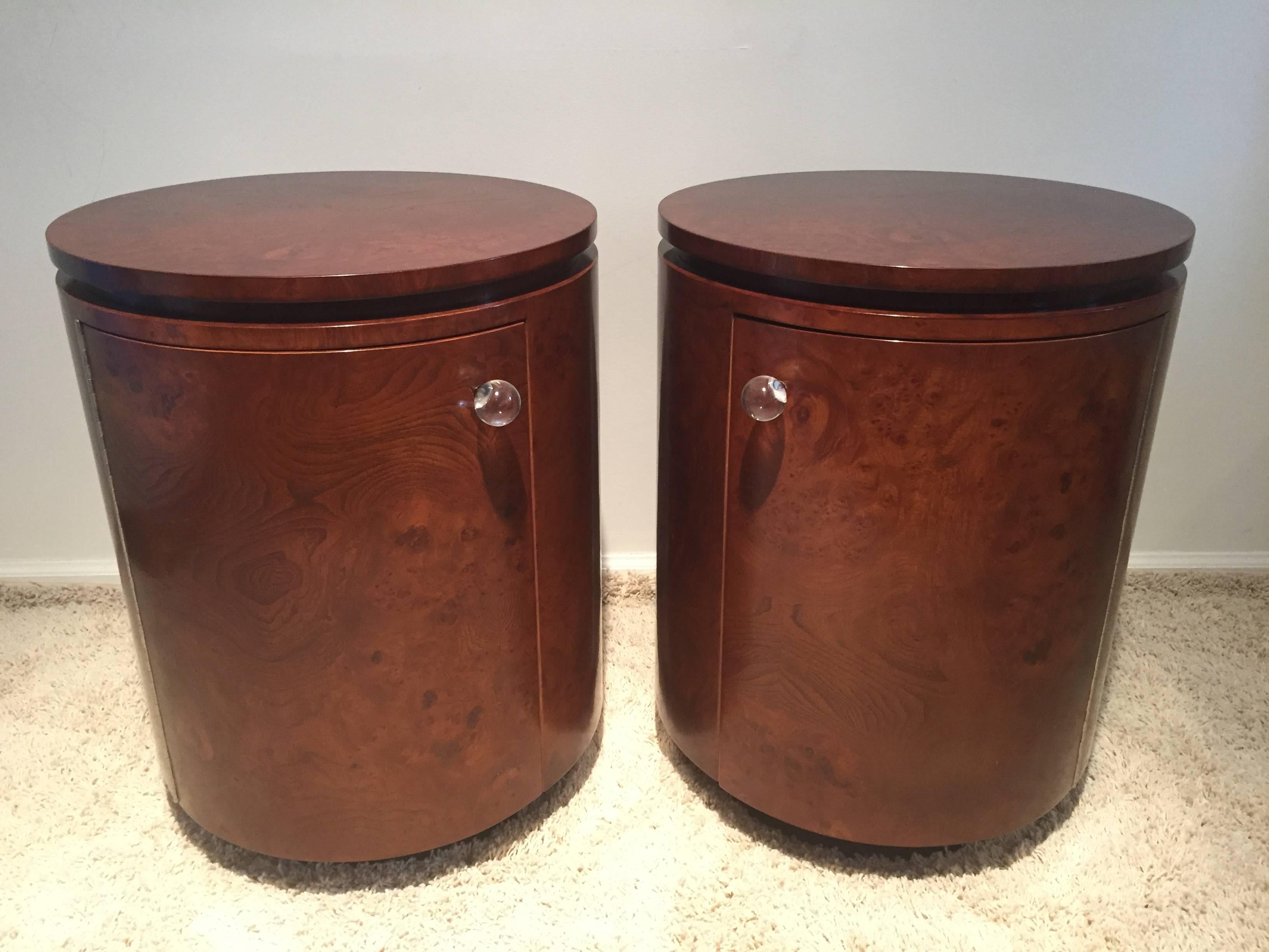 Pair Nightstand/ end Tables Book-matched olive wood Cabinets  In Excellent Condition In Westport, CT