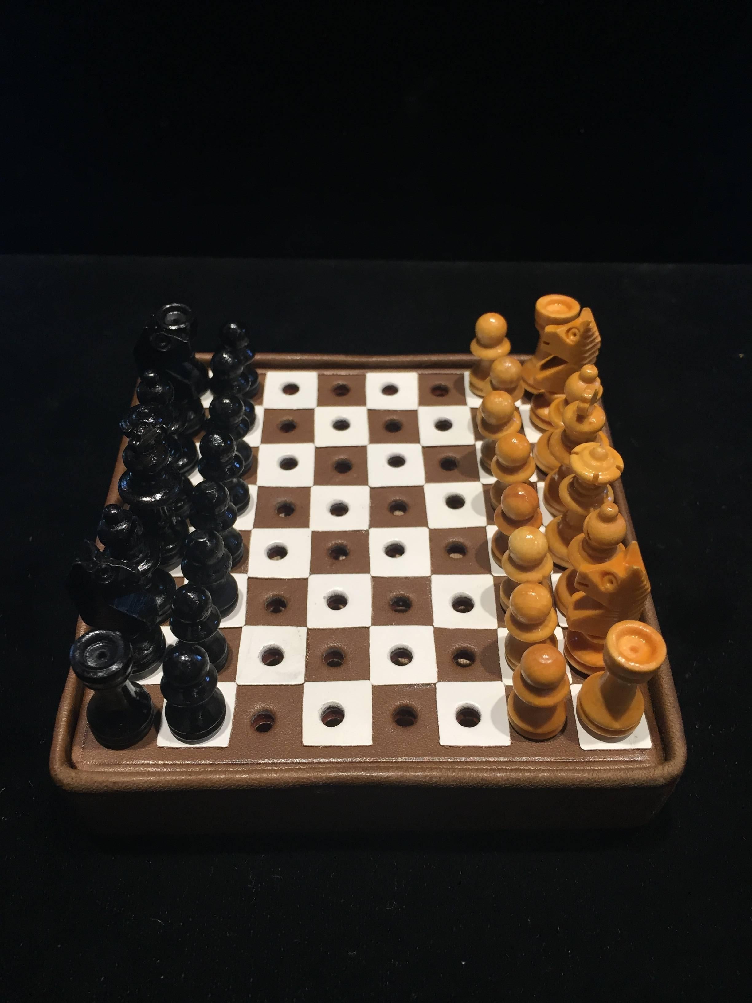 Mark cross leather and wood travel chess set, made for mark cross Spain, all original box and packaging, great men's gift. The closed size is 4