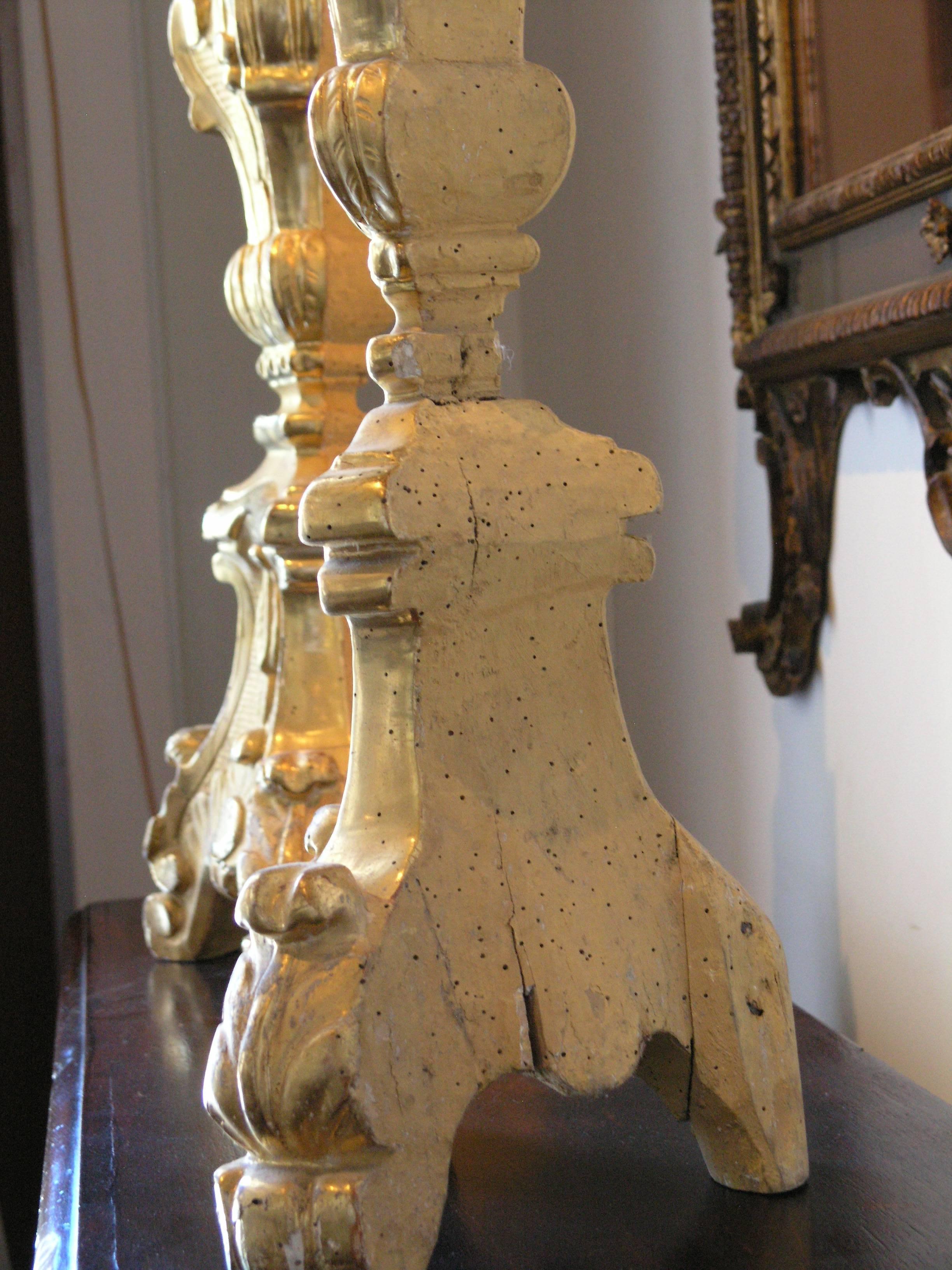 Pair of Italian Giltwood Pricket Candlesticks In Excellent Condition For Sale In Los Angeles, CA