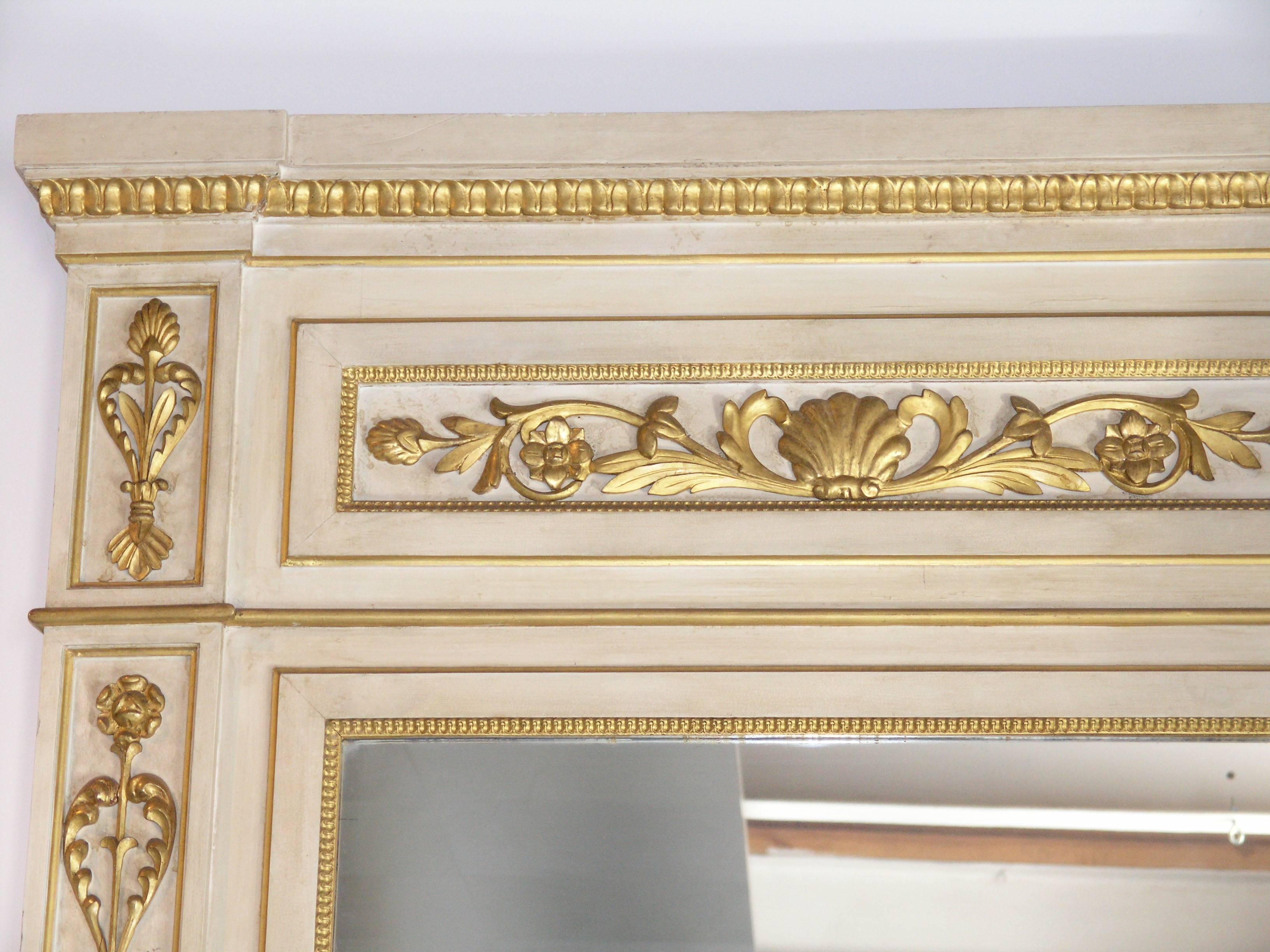 Pair of Parcel-Gilt and Ivory Paint Trumeau Mirrors In Excellent Condition For Sale In Los Angeles, CA