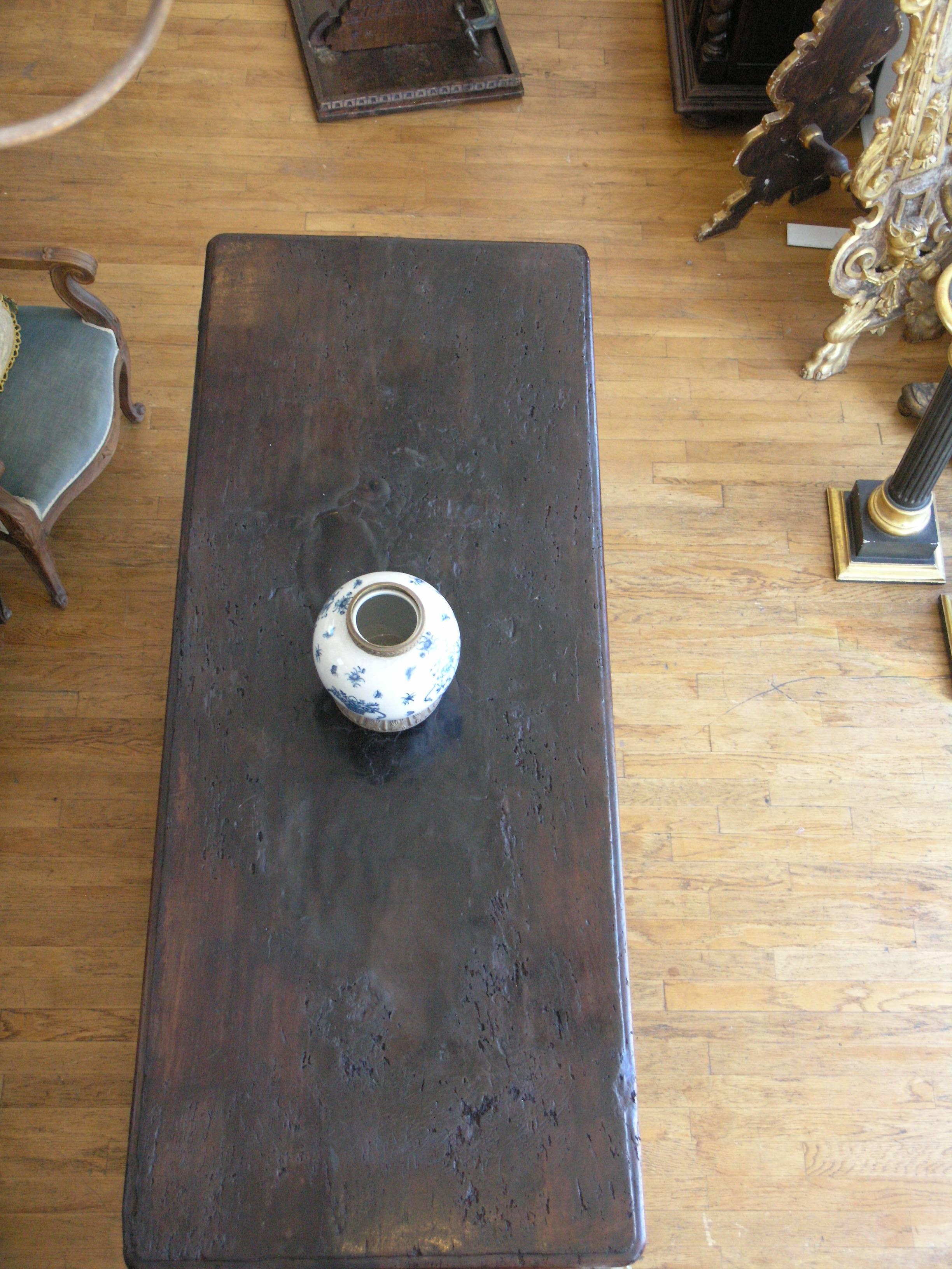  Walnut Baroque Table , Early 18th Century  For Sale 1