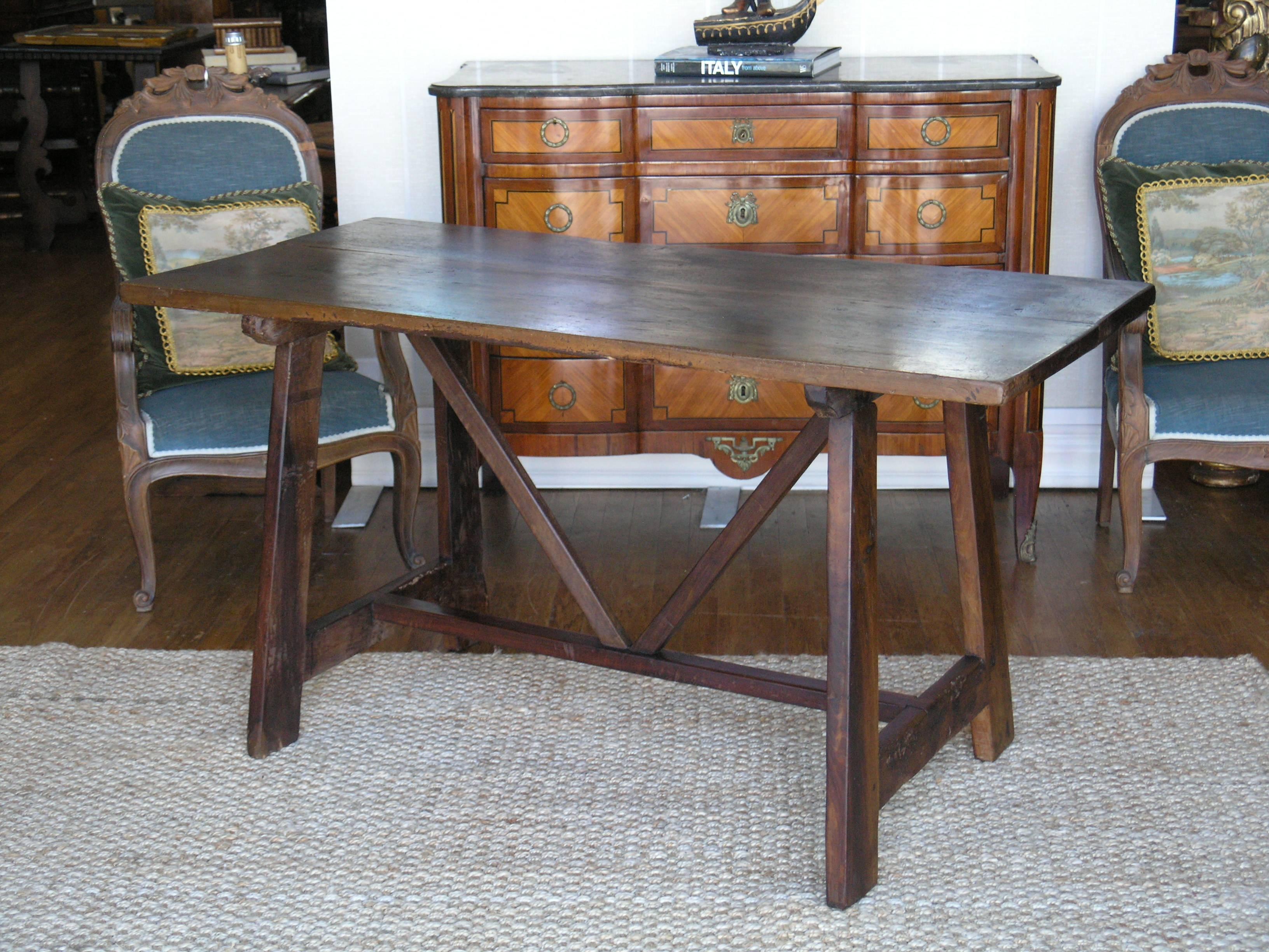  Tuscan Trestle Walnut farm table , 19th Century In Excellent Condition In Los Angeles, CA