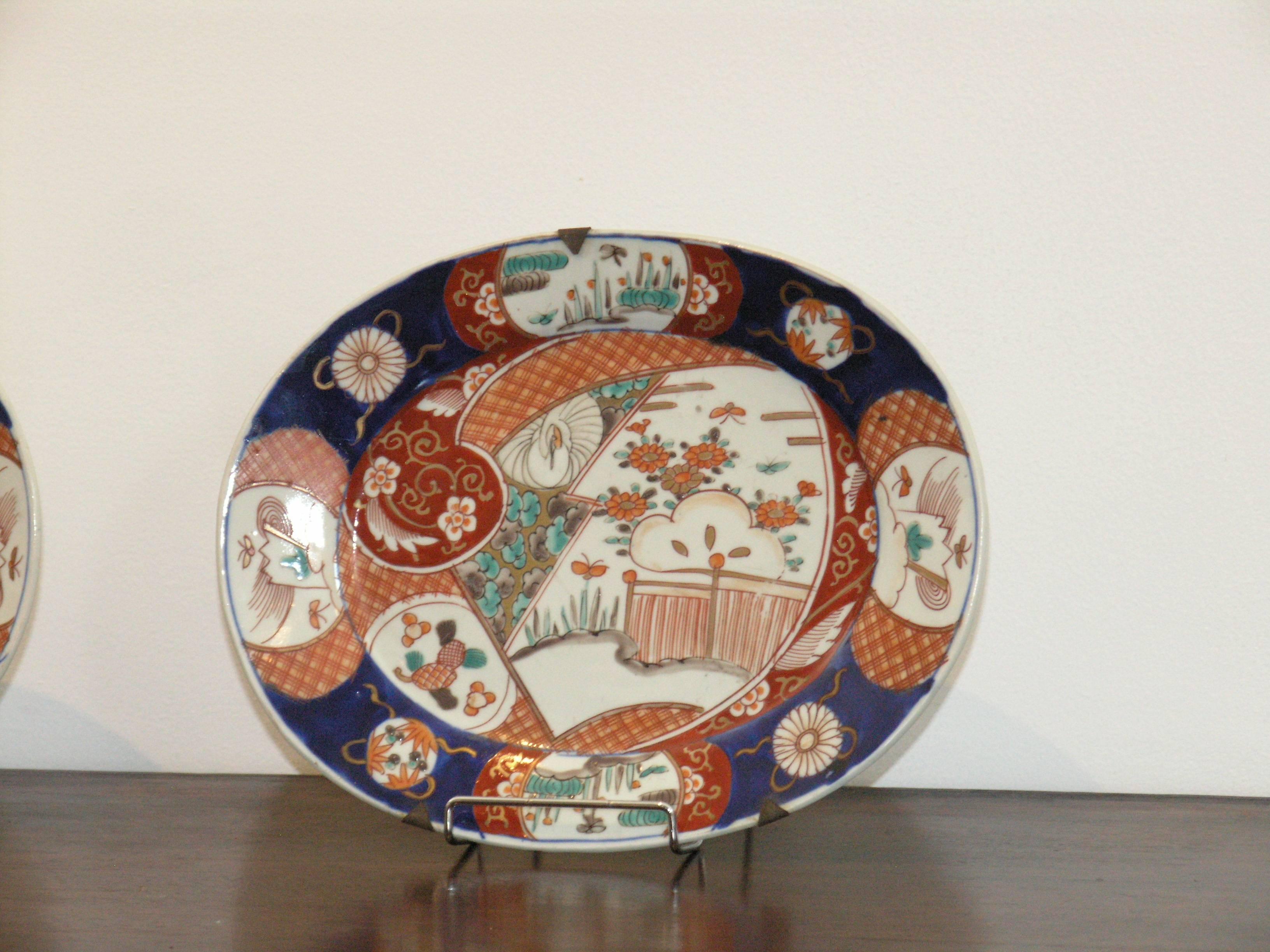 Pair of Antique Imari Chargers For Sale 1