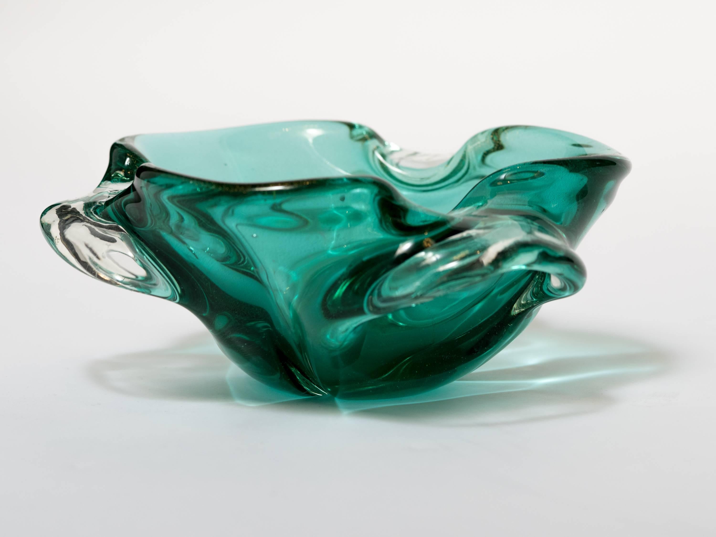 Italian Seguso Mid-Century Modern Murano Bowl in Emerald Green