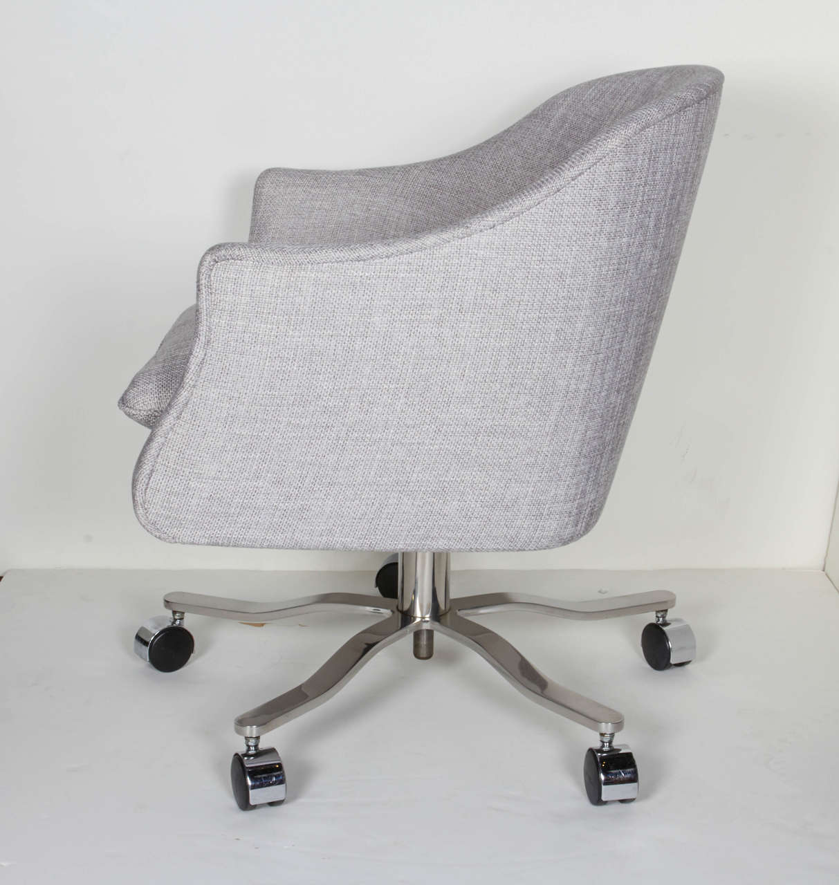 Mid-Century Modern Swivel Desk Chair Designed by Ward Bennett In Excellent Condition In Fort Lauderdale, FL