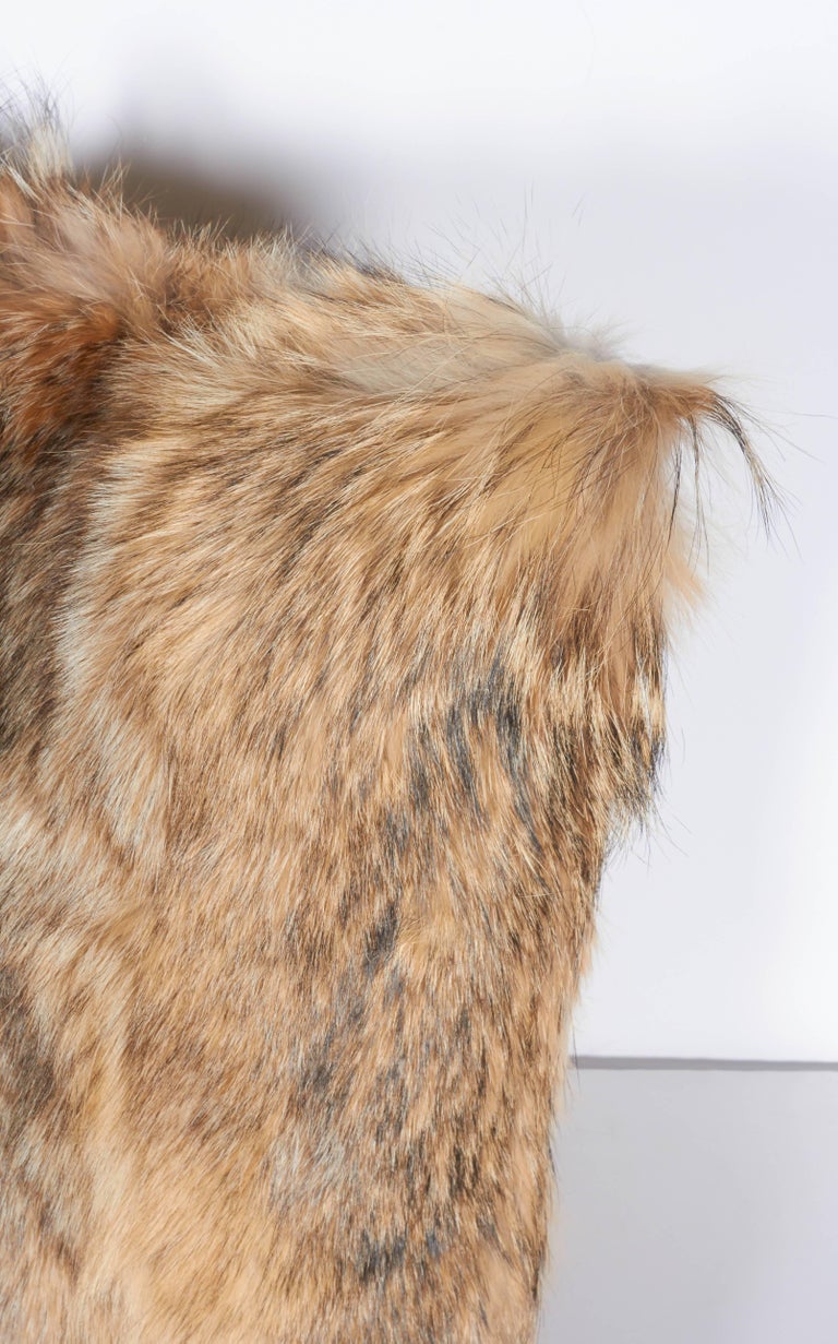 Pair of Luxury Fur Throw Pillows in Coyote and Cashmere For Sale at 1stDibs