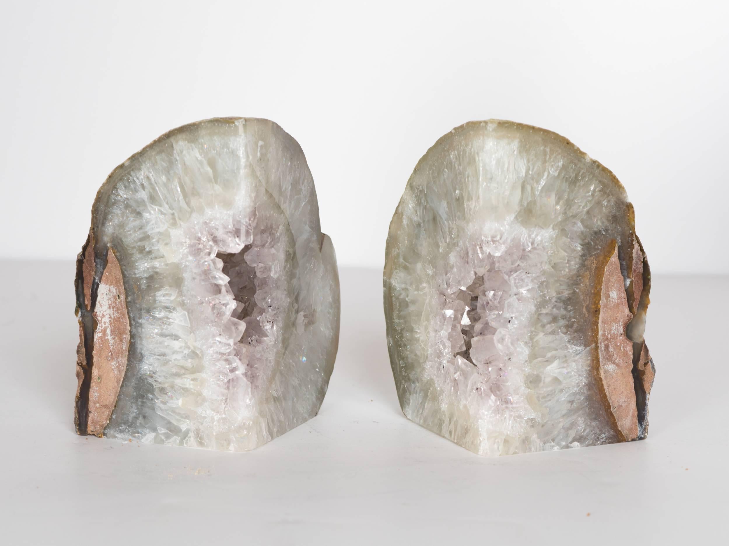 Pair of Organic Quartz Crystal Bookends with Amethyst Center Detail In Excellent Condition In Fort Lauderdale, FL