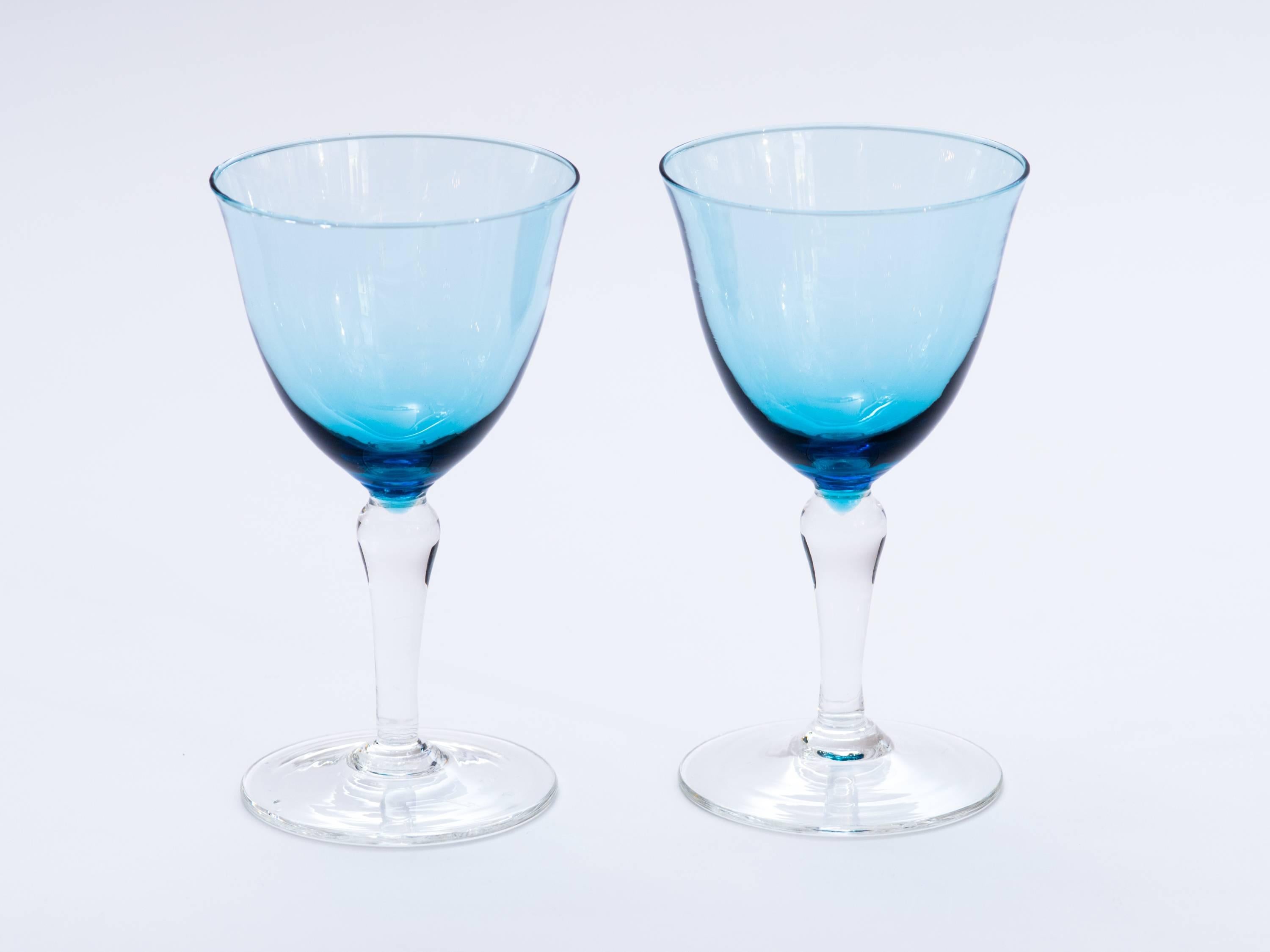 20th Century Set of Eight Vintage Wine Glasses in Aquamarine