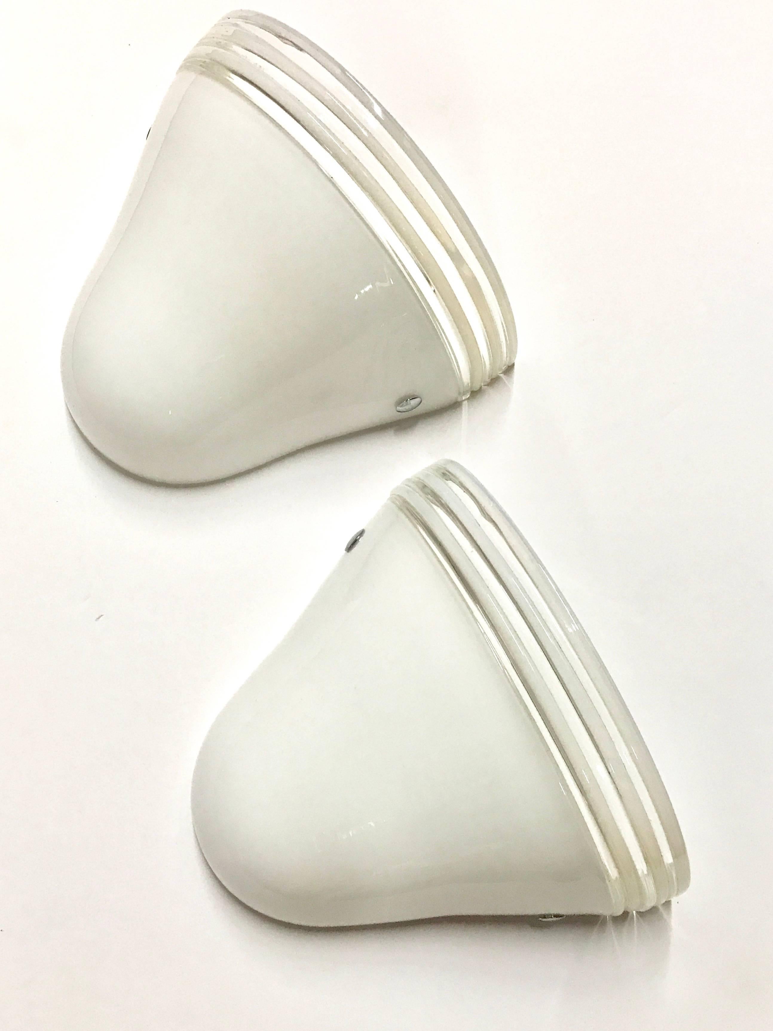 Hand-Crafted Pair of Italian Midcentury White Murano Glass Sconces by Leucos