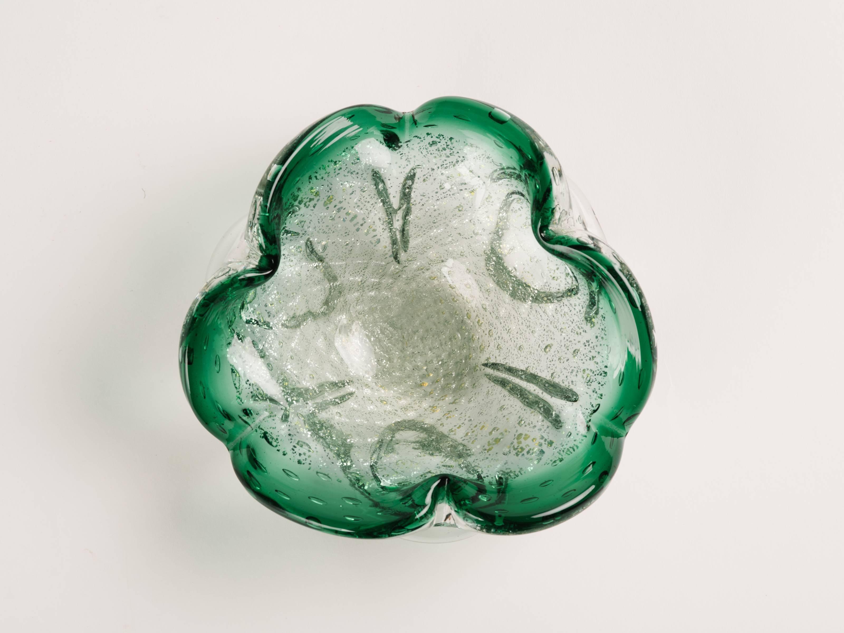 Italian Mid-Century Murano Ashtray in Emerald Green In Excellent Condition In Fort Lauderdale, FL