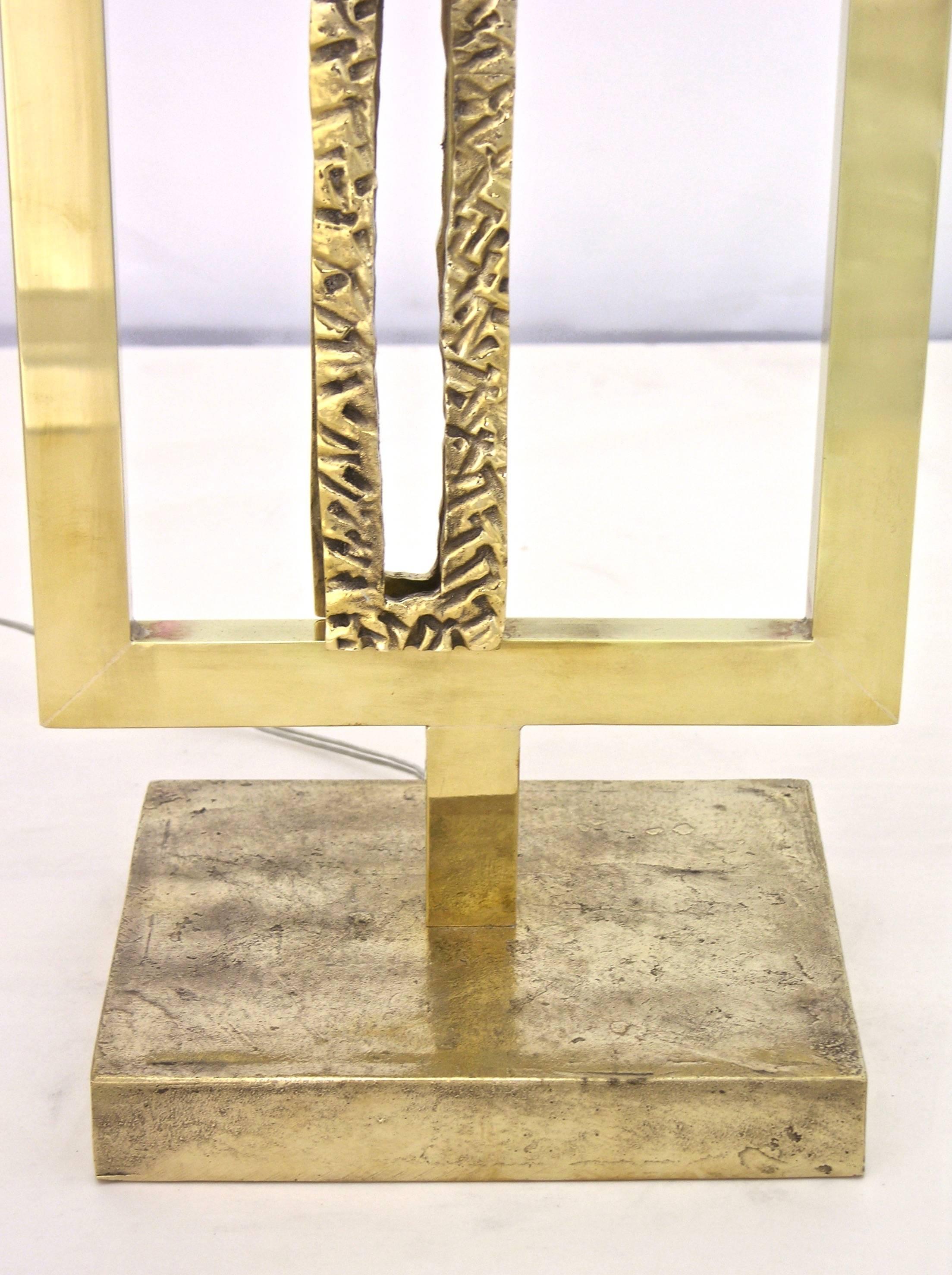 Italian Design Contemporary Pair of Cast Bronze and Gold Brass Rectangular Lamps 6