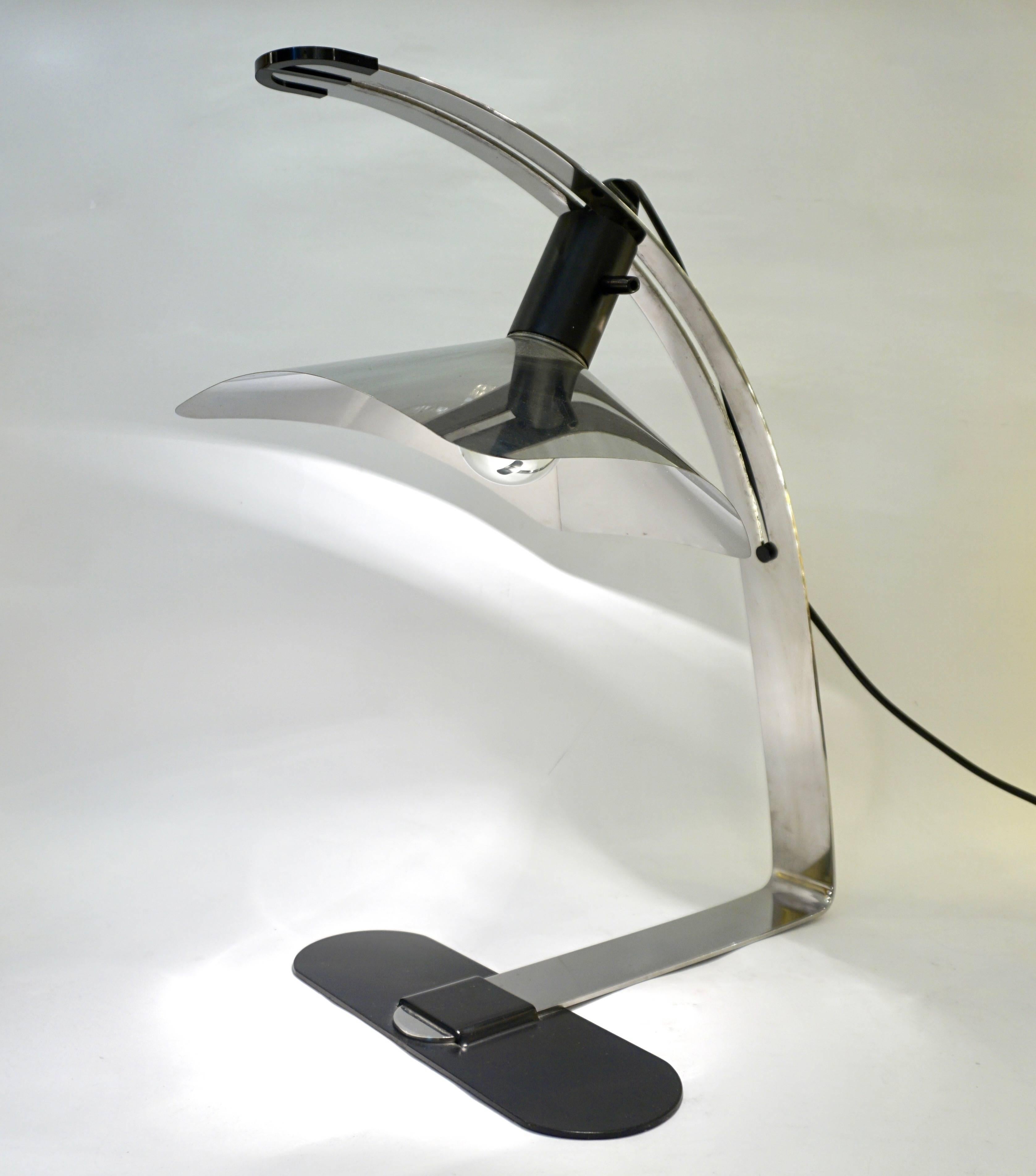 Organic Modern Grignani for Luci, 1970s, Italian Vintage Adjustable Black and Nickel Desk Lamp