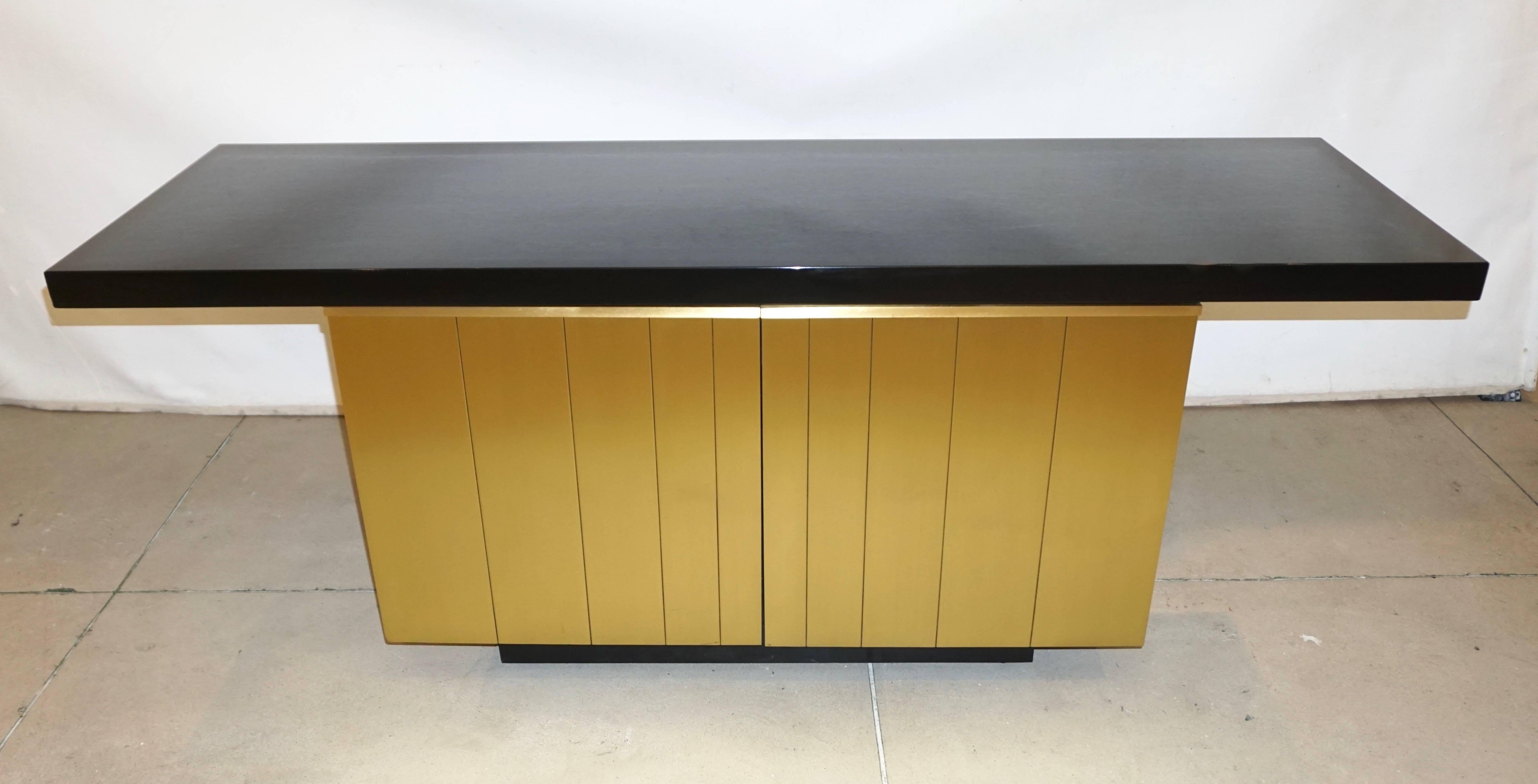 1970s Frigerio Vintage Italian Black & Brass Freestanding Sideboard / Console For Sale 3