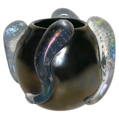 Costantini Scultura Italiana Vaso rotondo in vetro di Murano nero iridescente