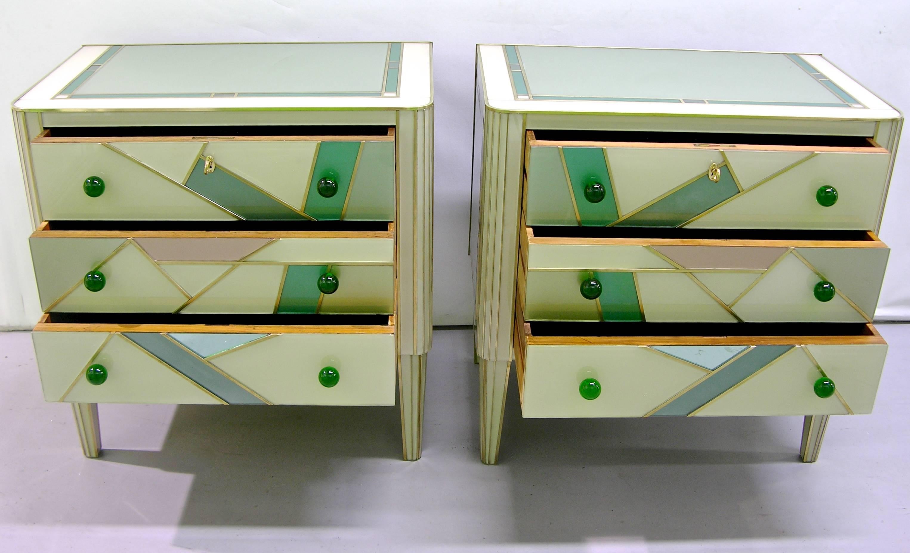 Italian Design Pair of Glass Abstract Decor Chests In Excellent Condition In New York, NY