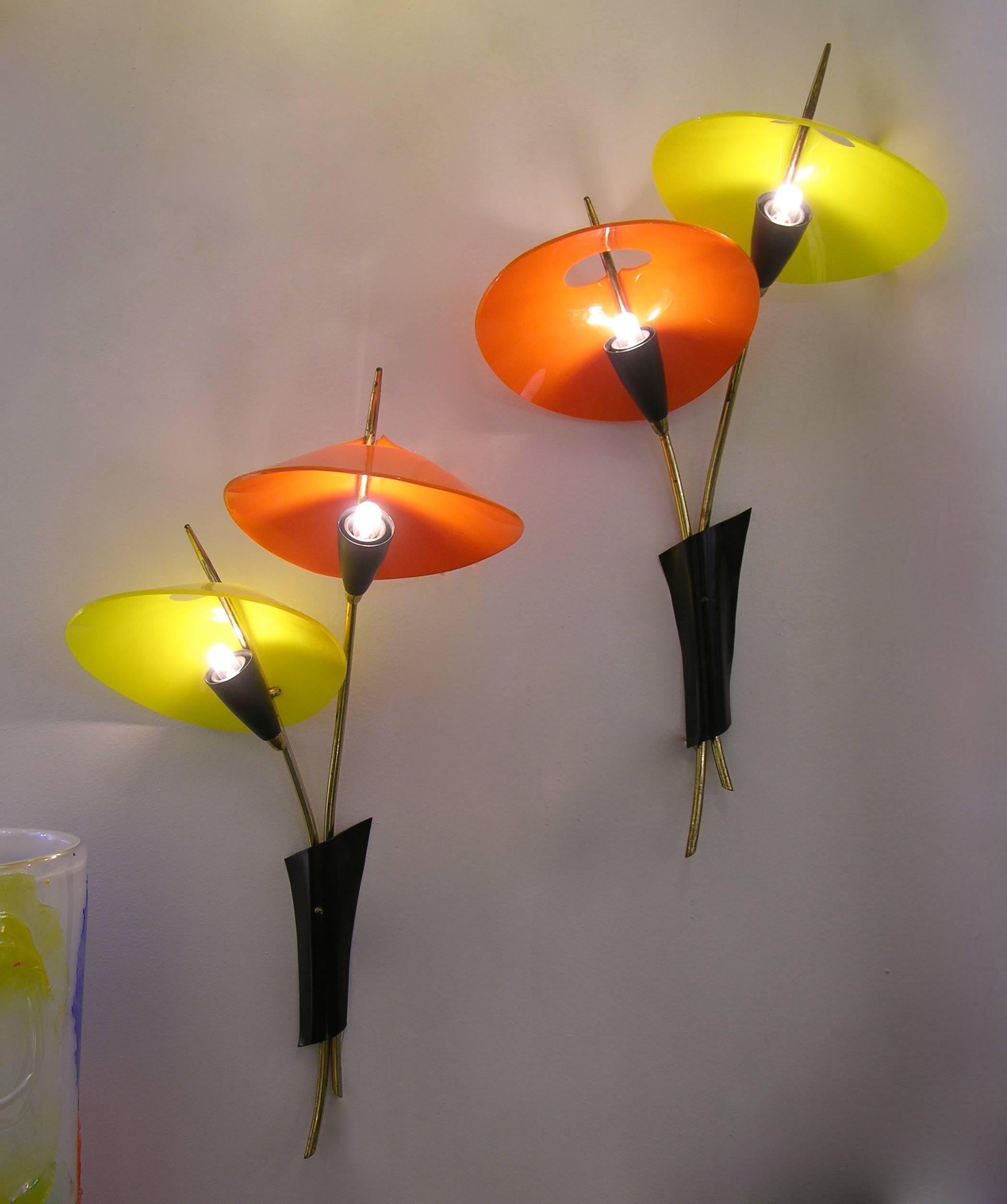 1950s Italian Pair of Whimsical Orange and Yellow Sconces 2