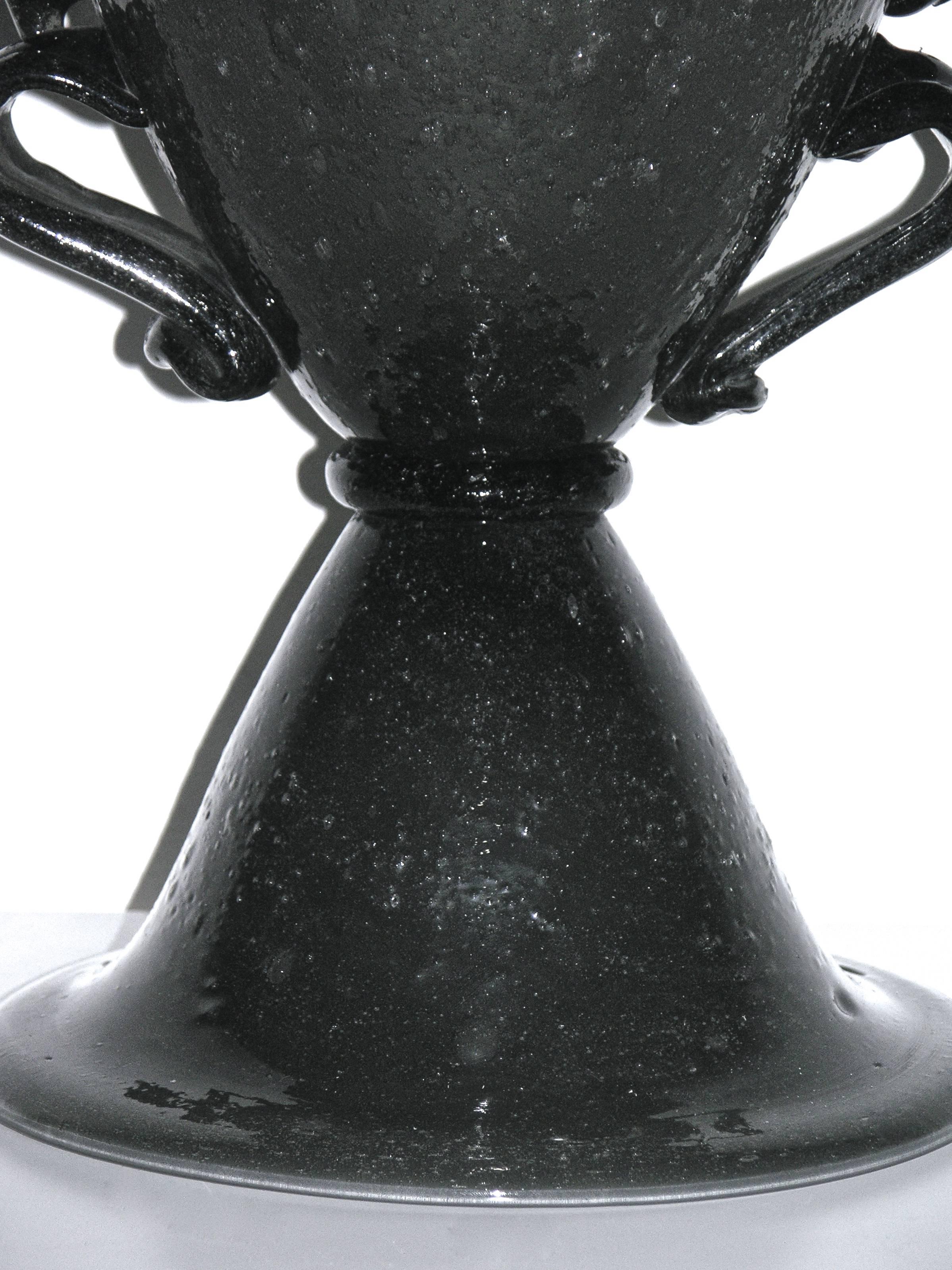 Italienische Art-Déco-Lampe aus mundgeblasenem Muranoglas in Schwarz und Rauchgrau aus den 1940er Jahren (Handgefertigt) im Angebot
